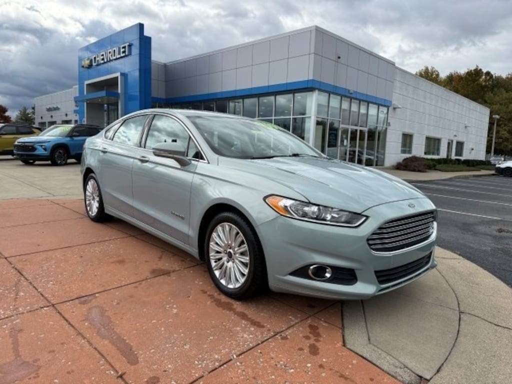 Used 2013 Ford Fusion Hybrid SE Sedan