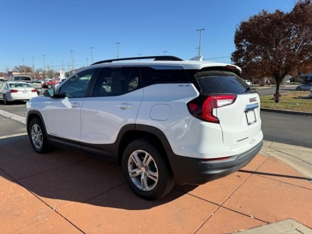 Used 2023 GMC Terrain SLE SUV