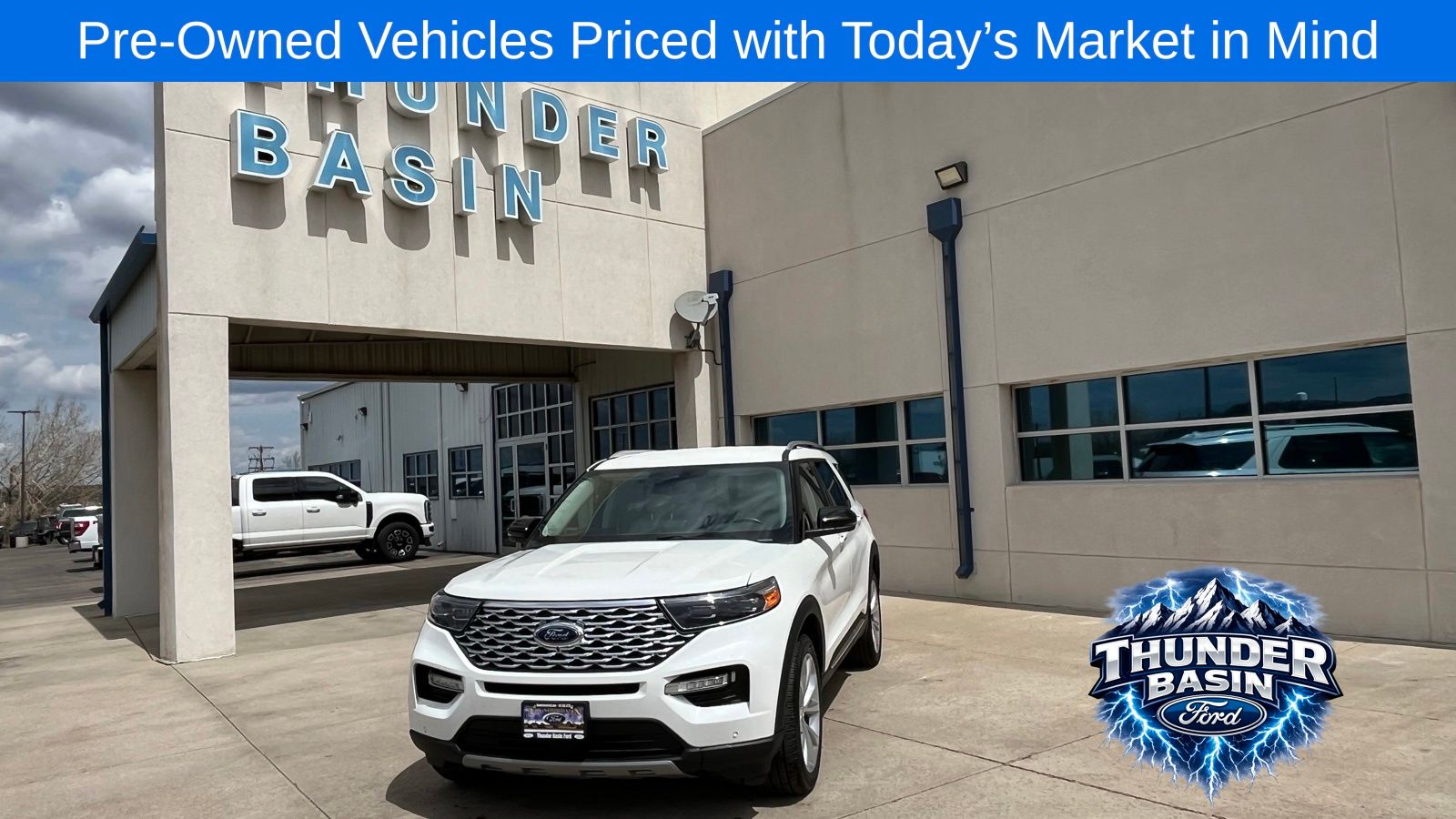 2023 Ford Explorer Platinum 4WD's photo