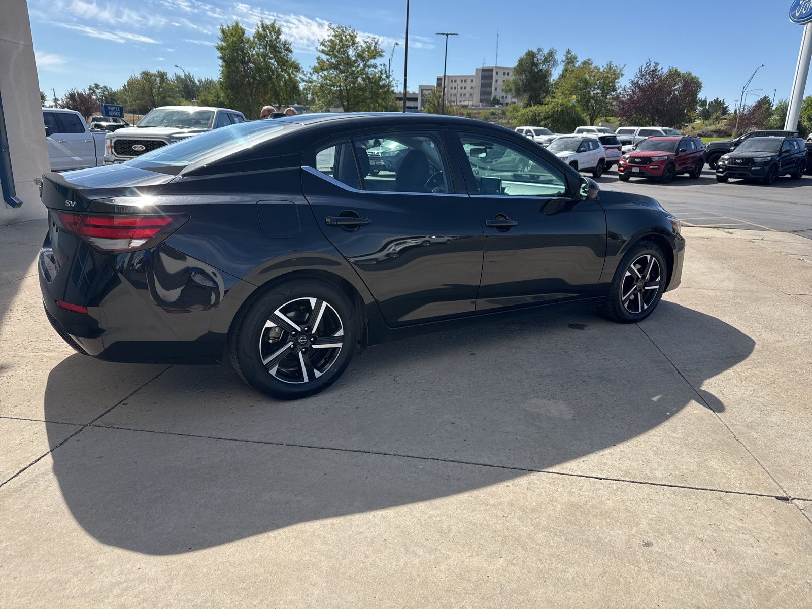 2024 Nissan Sentra SV photo 3