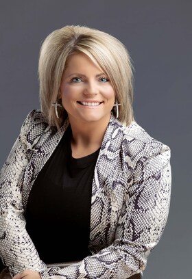 Staff member Raechell O'Dell from ID_3e96c7cbf343