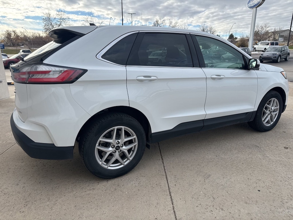Used 2024 Ford Edge SEL SUV