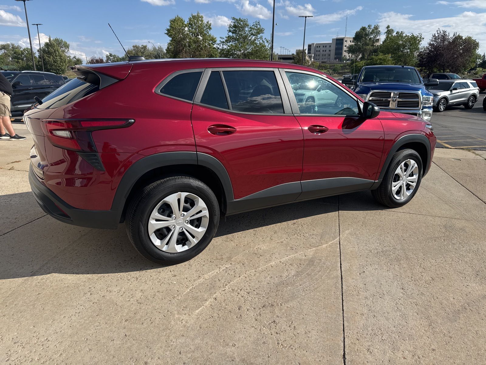 2025 Chevrolet Trax LS photo 3