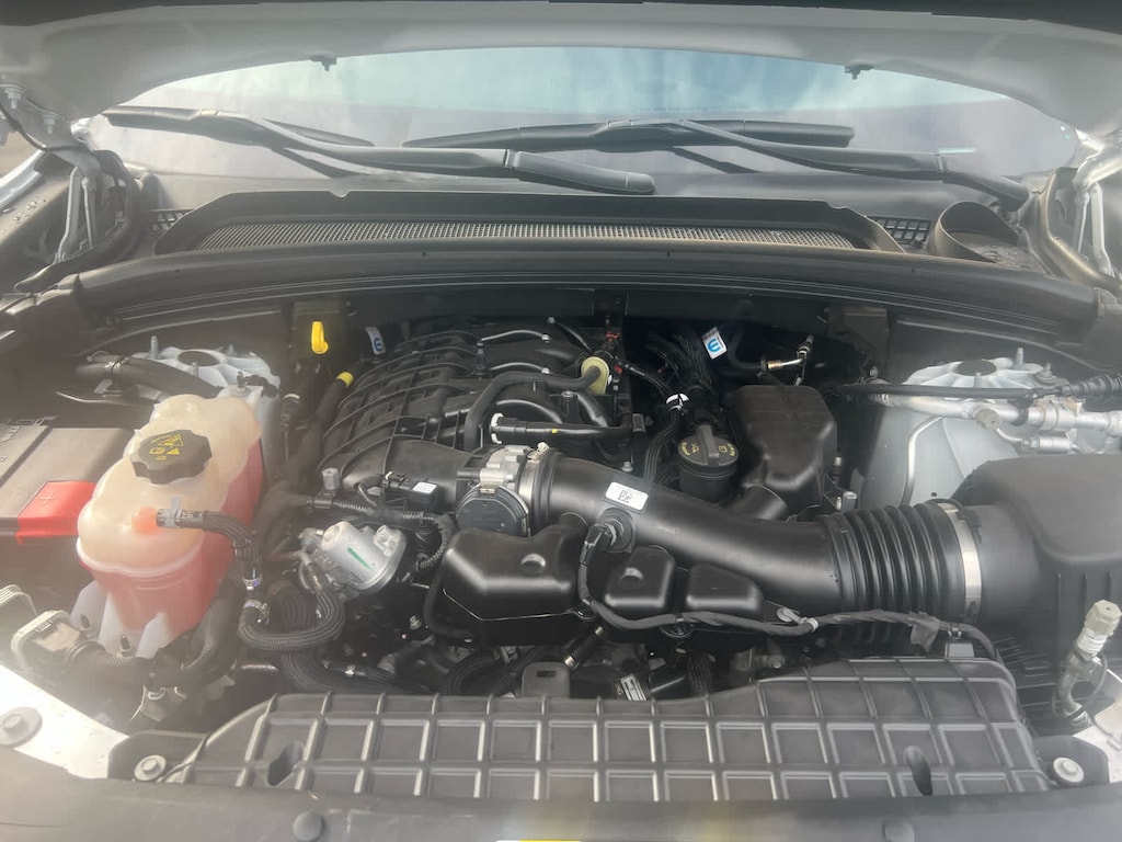 Used 2023 Jeep Grand Cherokee L Laredo SUV