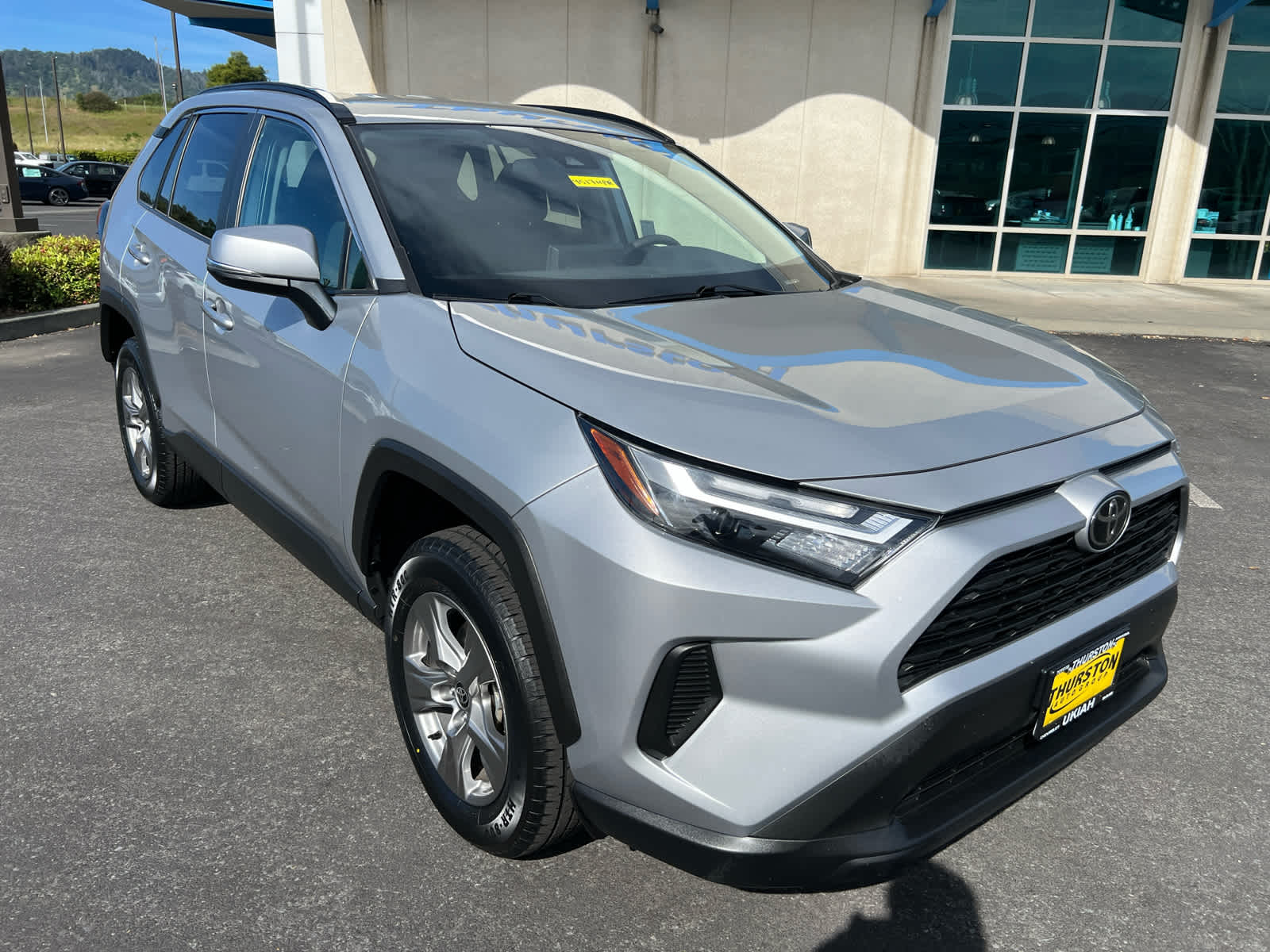 2024 Toyota RAV4 XLE (Natl) photo 2