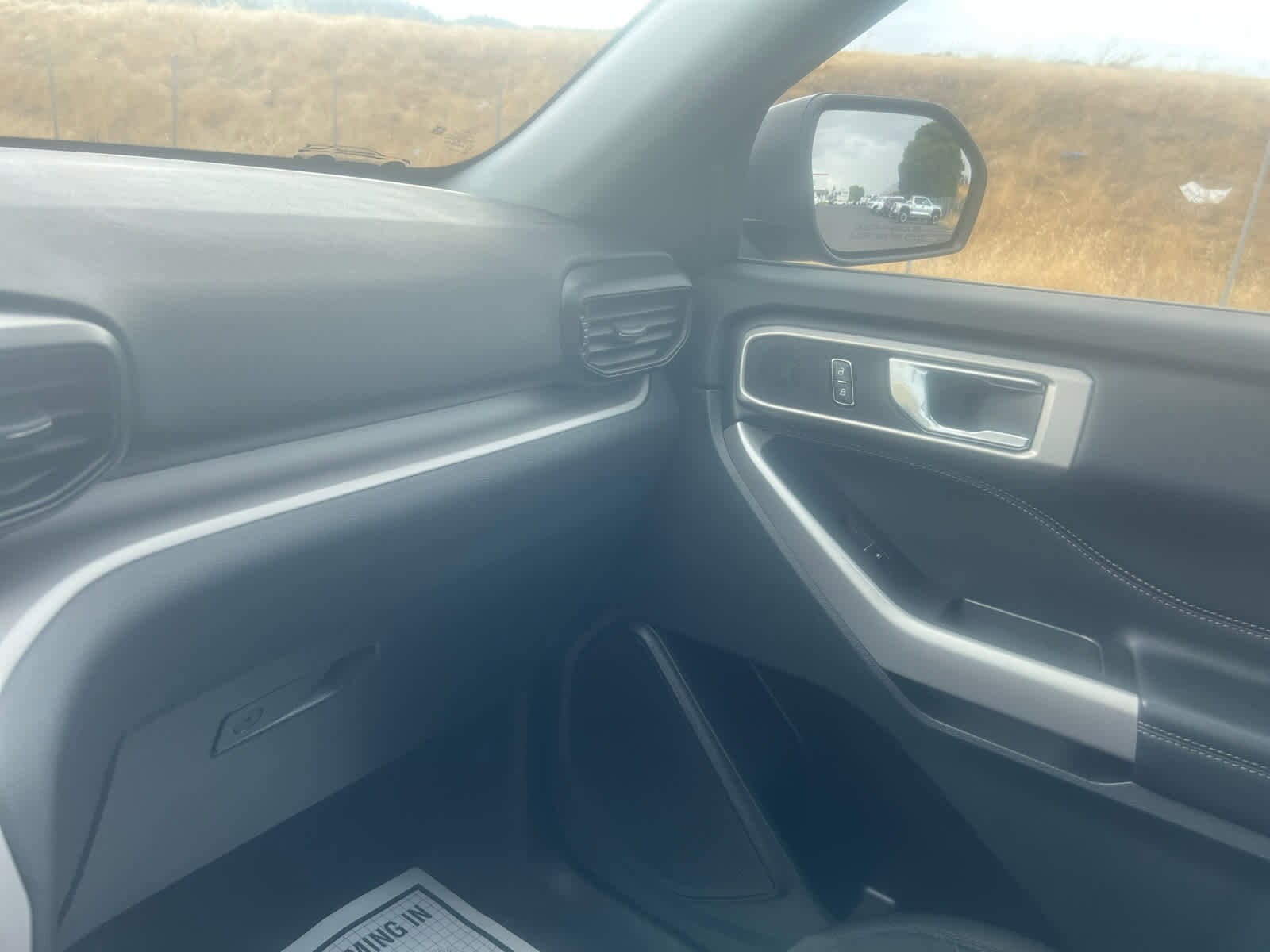 2024 Ford Explorer XLT - Photo 23