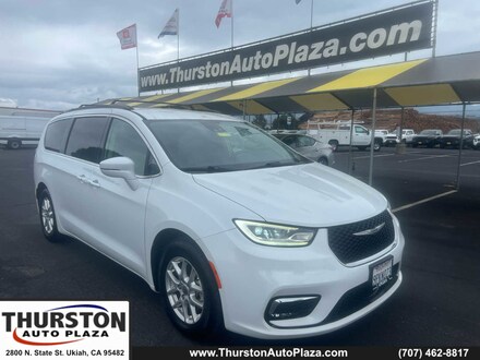 2022 Chrysler Pacifica Touring L Van Passenger Van