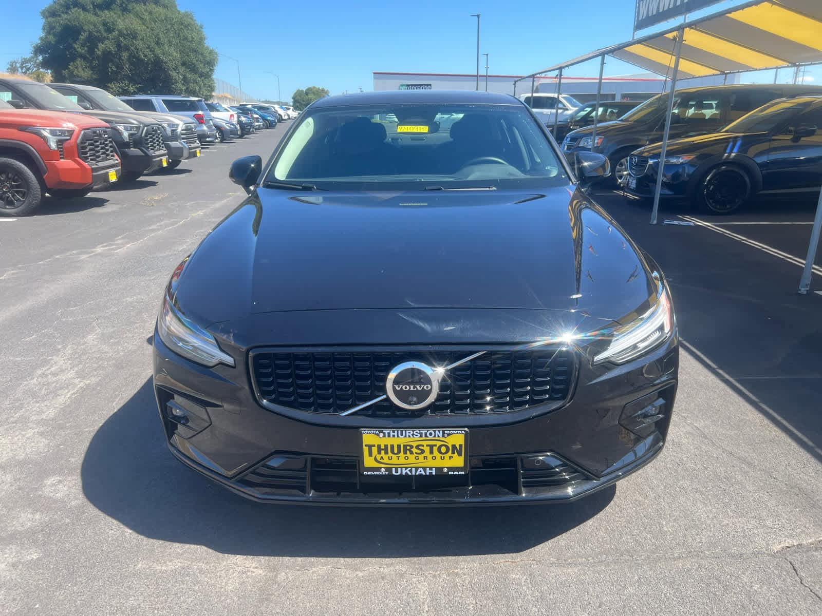 2025 Volvo S60 Plus photo 4