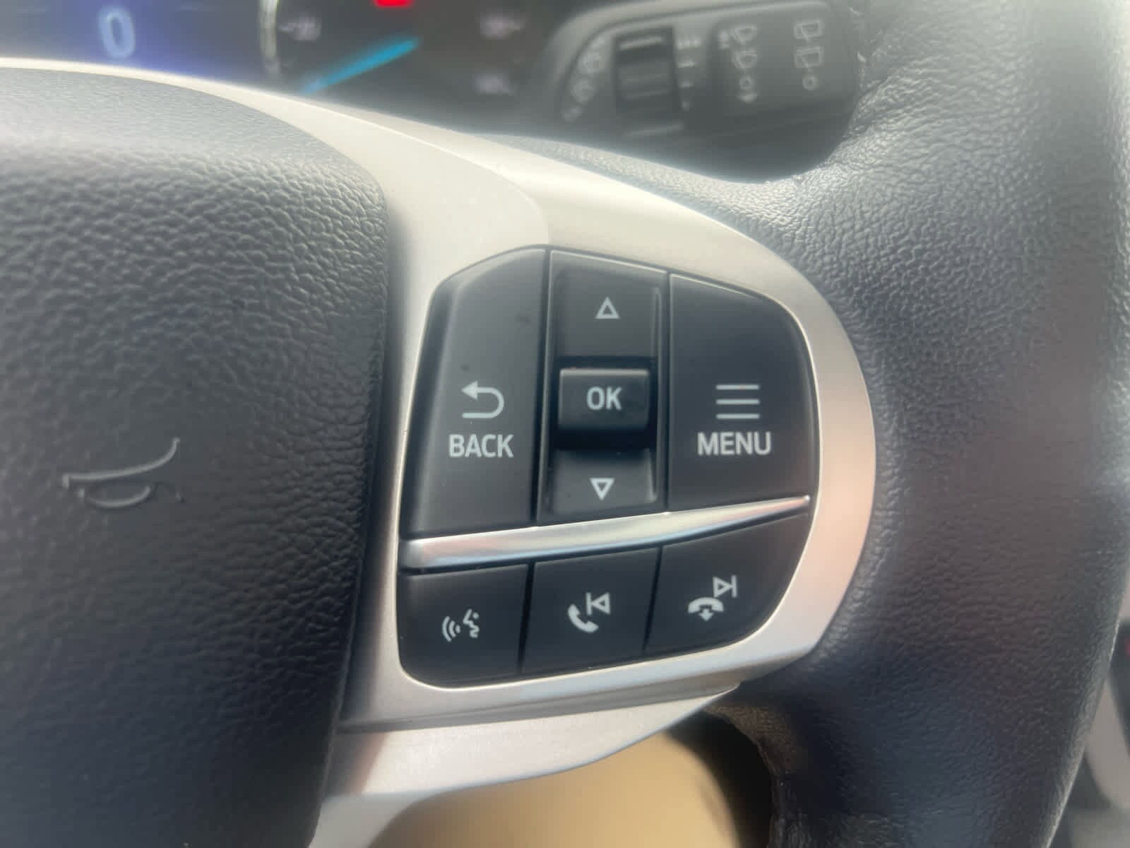 2024 Ford Explorer XLT - Photo 18