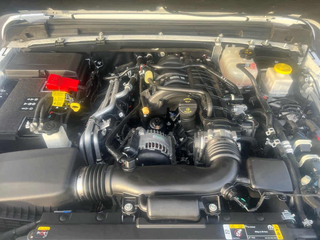 Used 2023 Jeep Gladiator Sport Truck Crew Cab