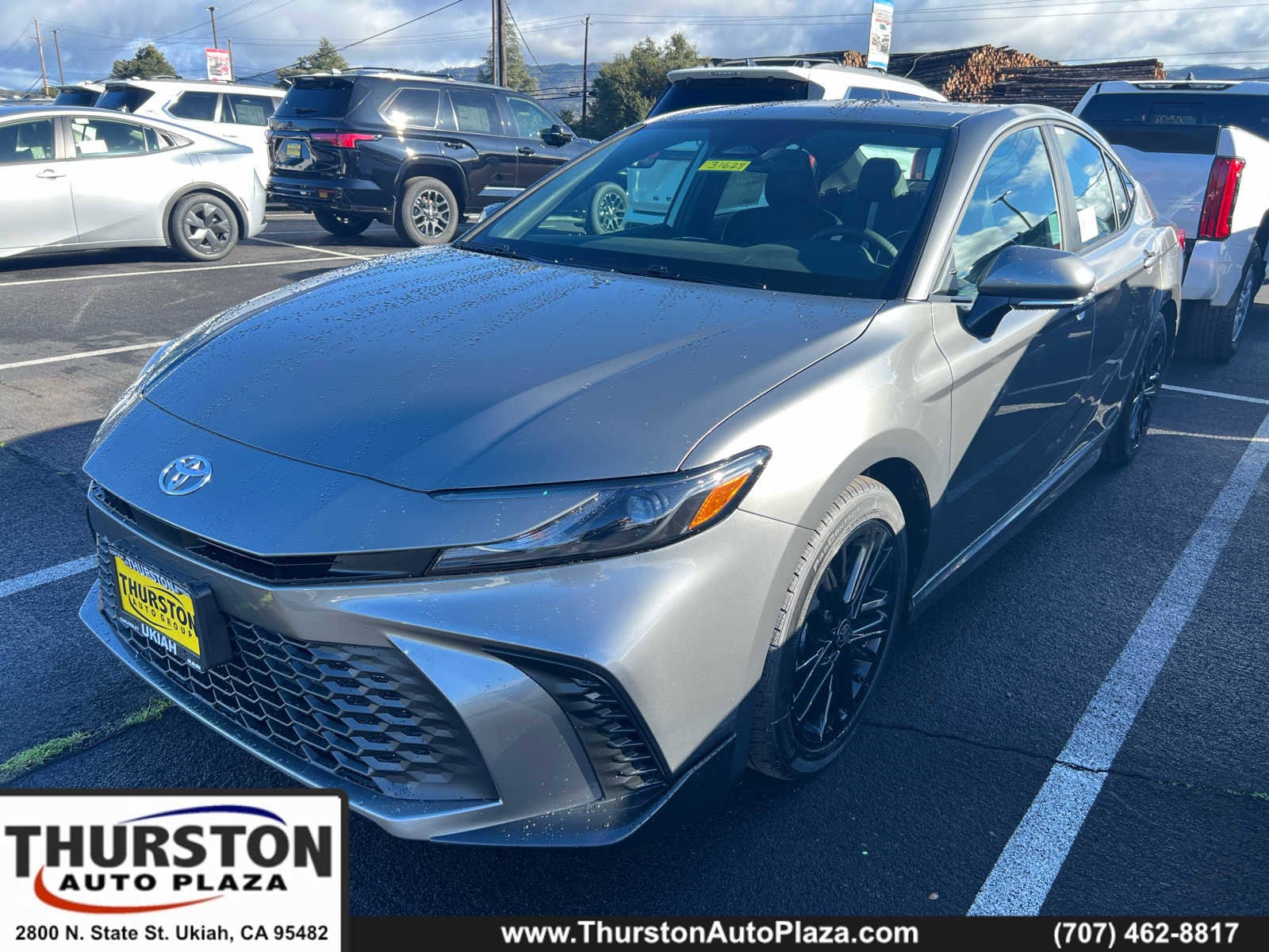 2026 Toyota Camry SE's photo