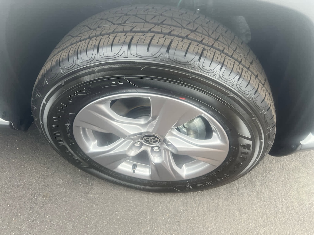 New 2025 Toyota RAV4 XLE SUV