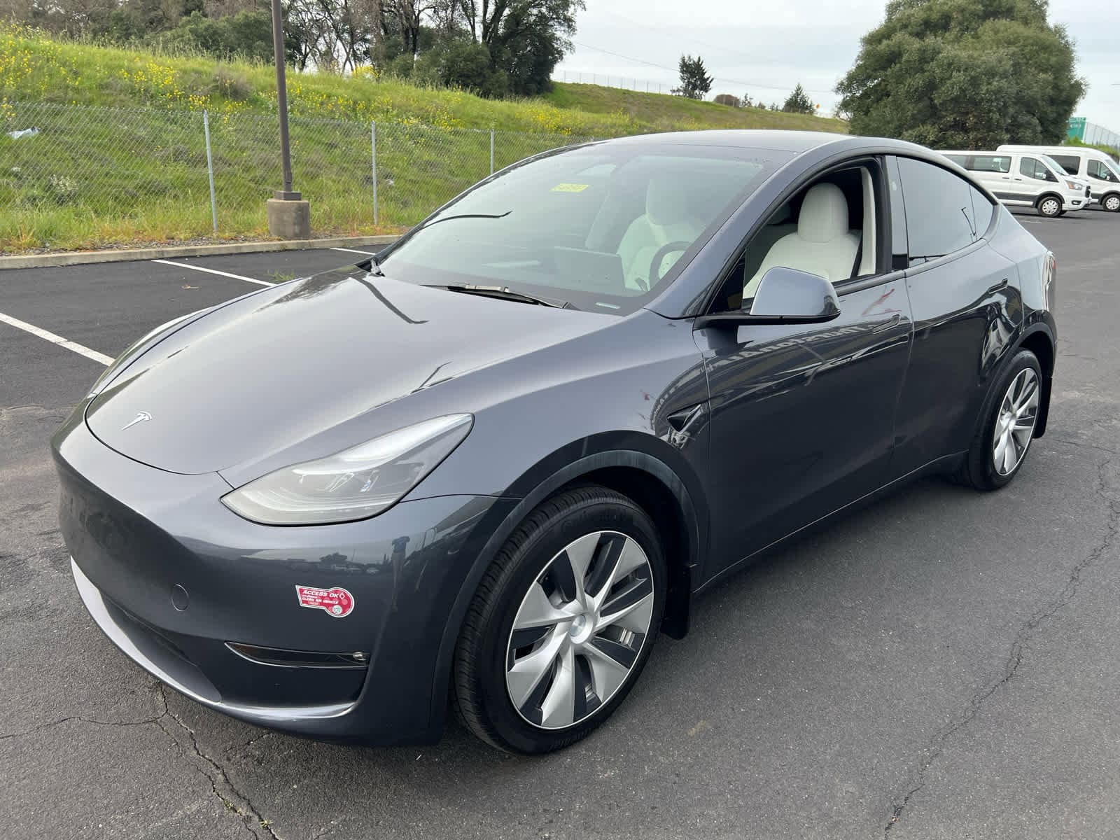 2023 Tesla Model+y Long+range photo 5
