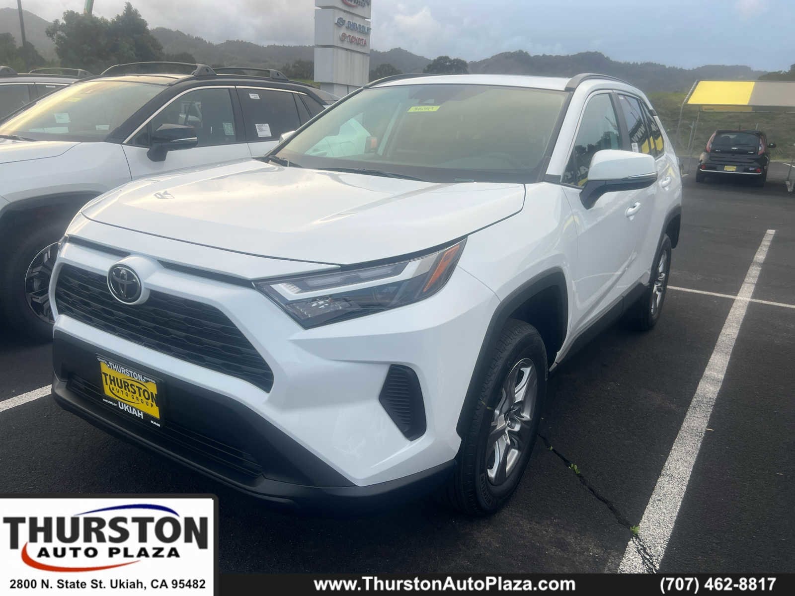 2025 Toyota RAV4 XLE's photo