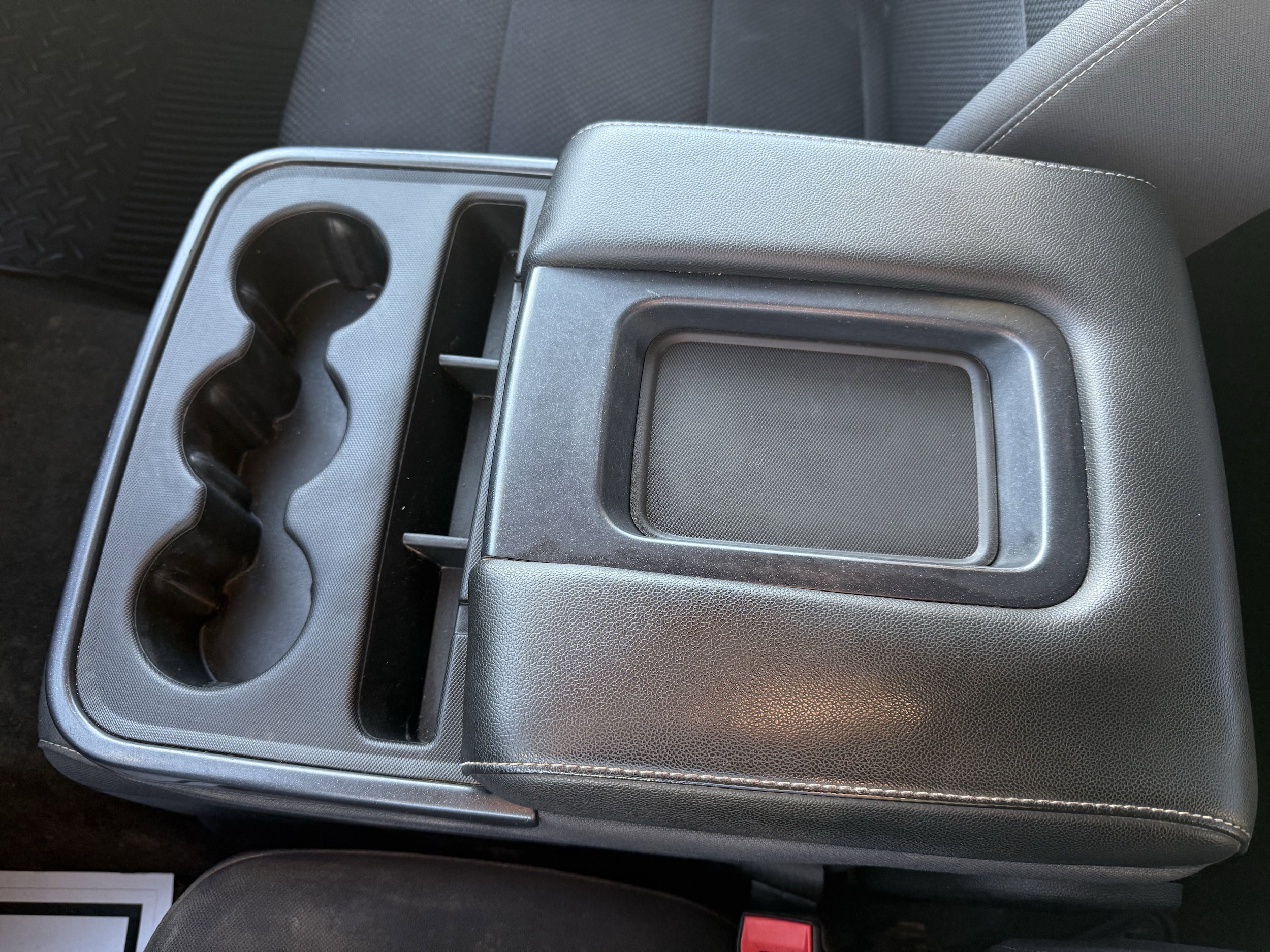 2018 Chevrolet Silverado 1500 LT - Photo 18