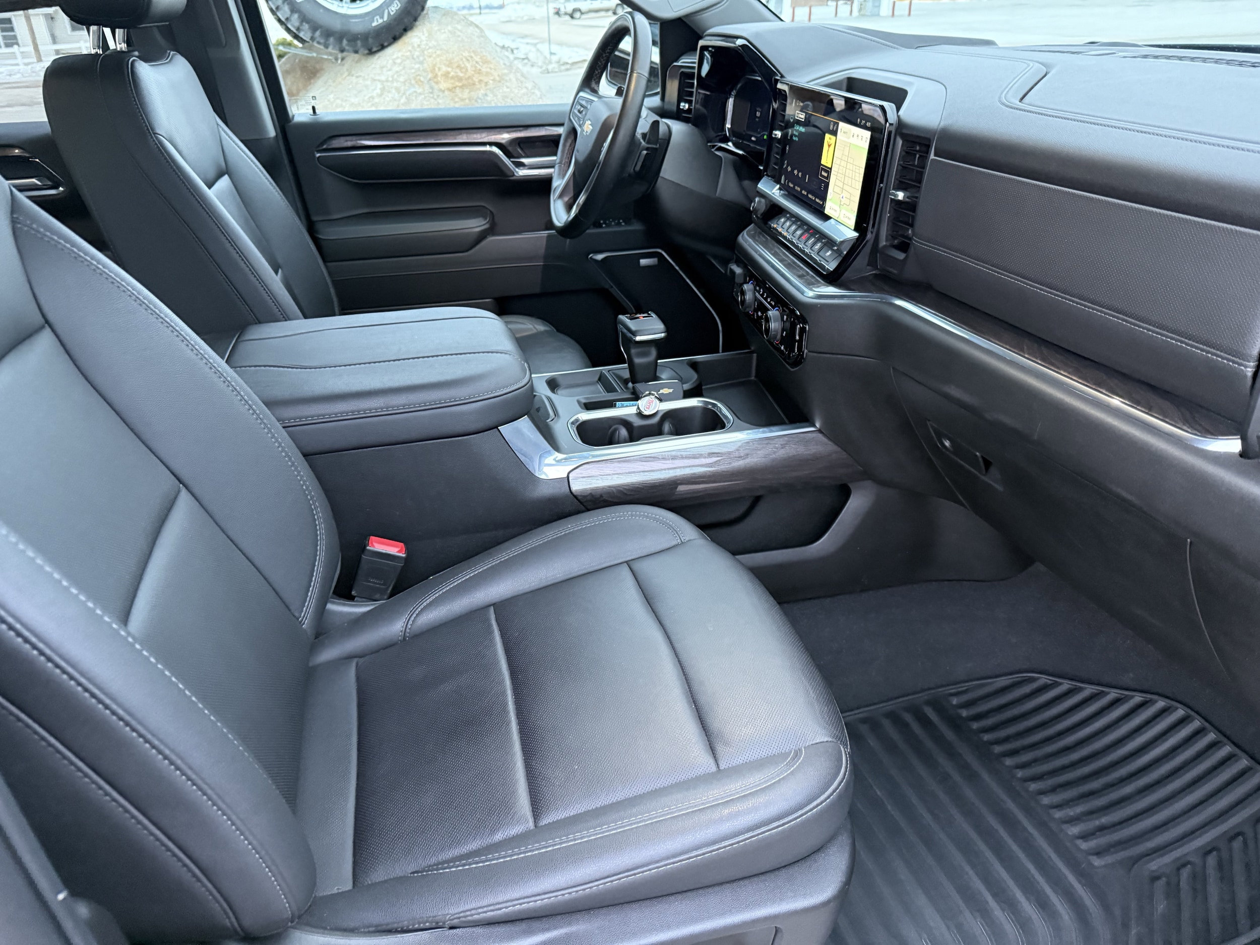 2024 Chevrolet Silverado 1500 LTZ - Photo 26