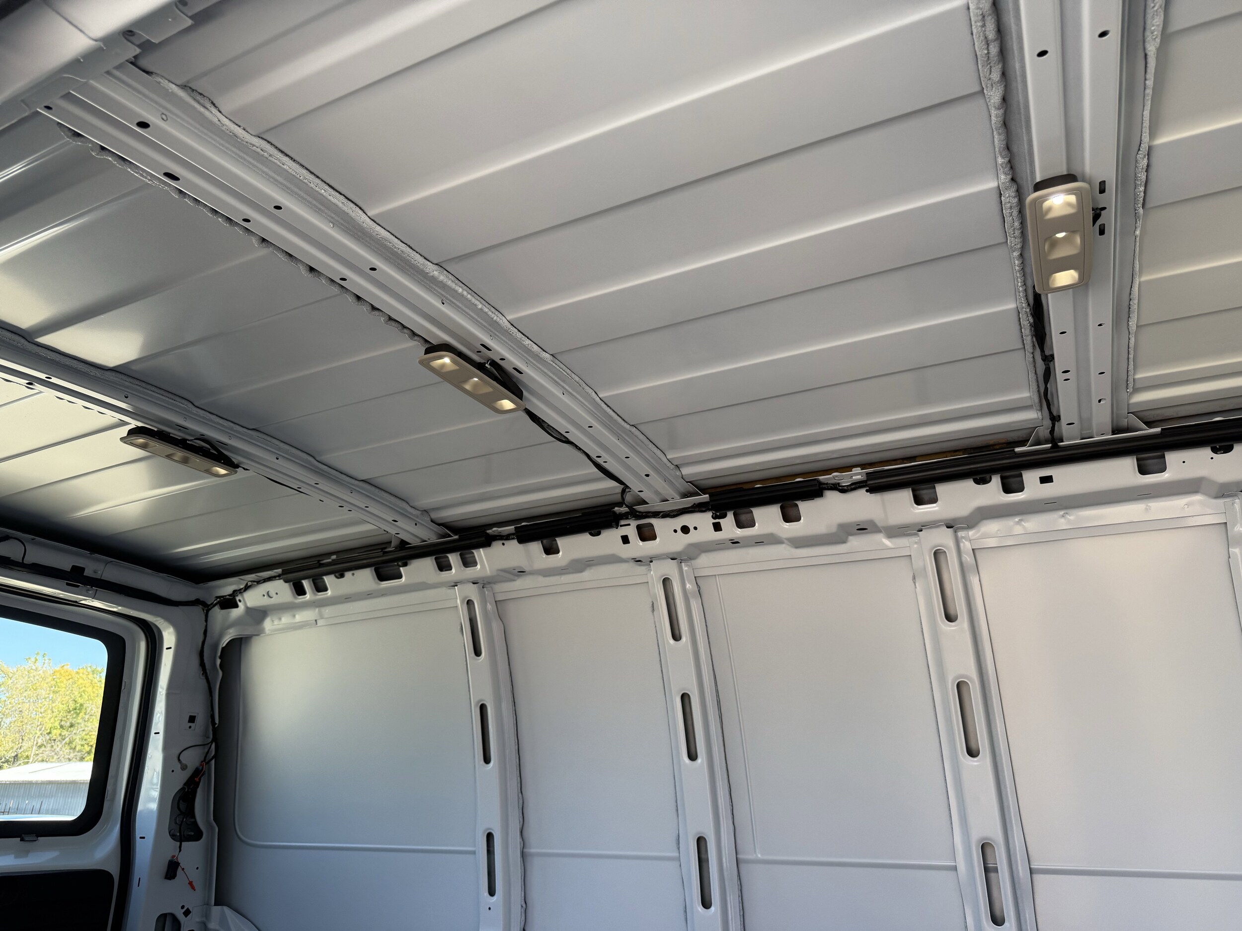 2025 Chevrolet Express Cargo Work Van - Photo 26
