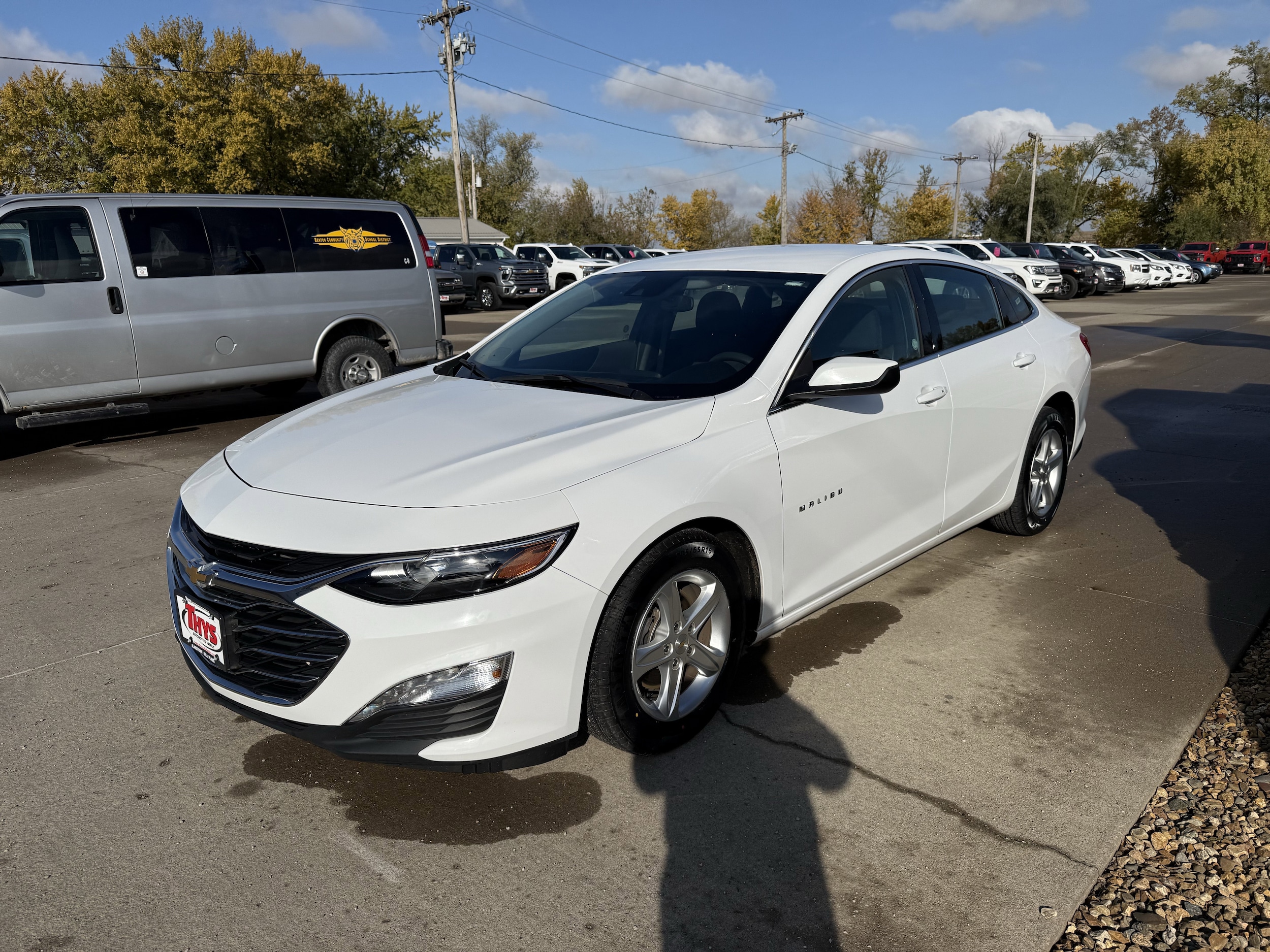 2024 Chevrolet Malibu 1LT photo 3