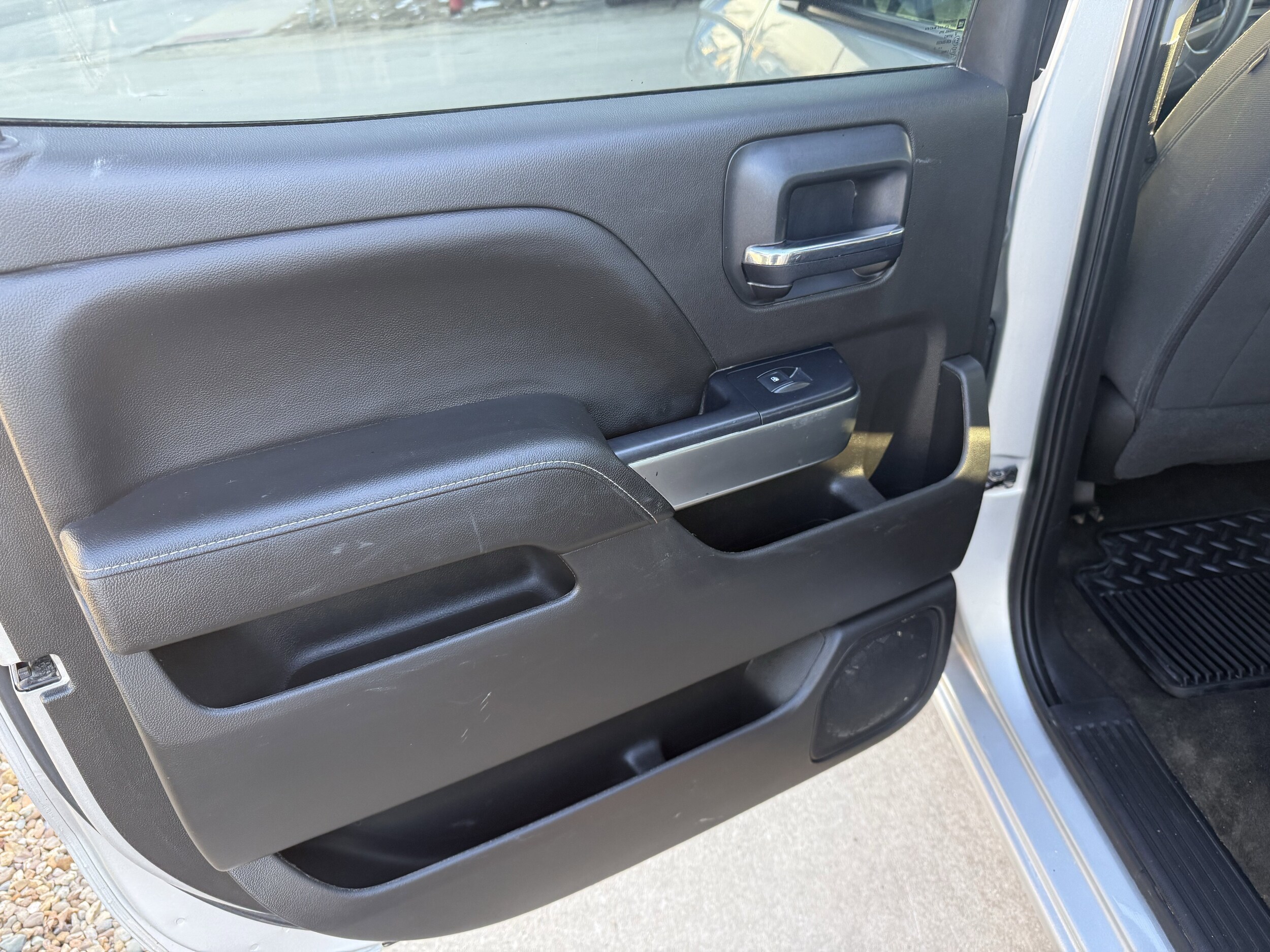 2018 Chevrolet Silverado 1500 LT - Photo 27
