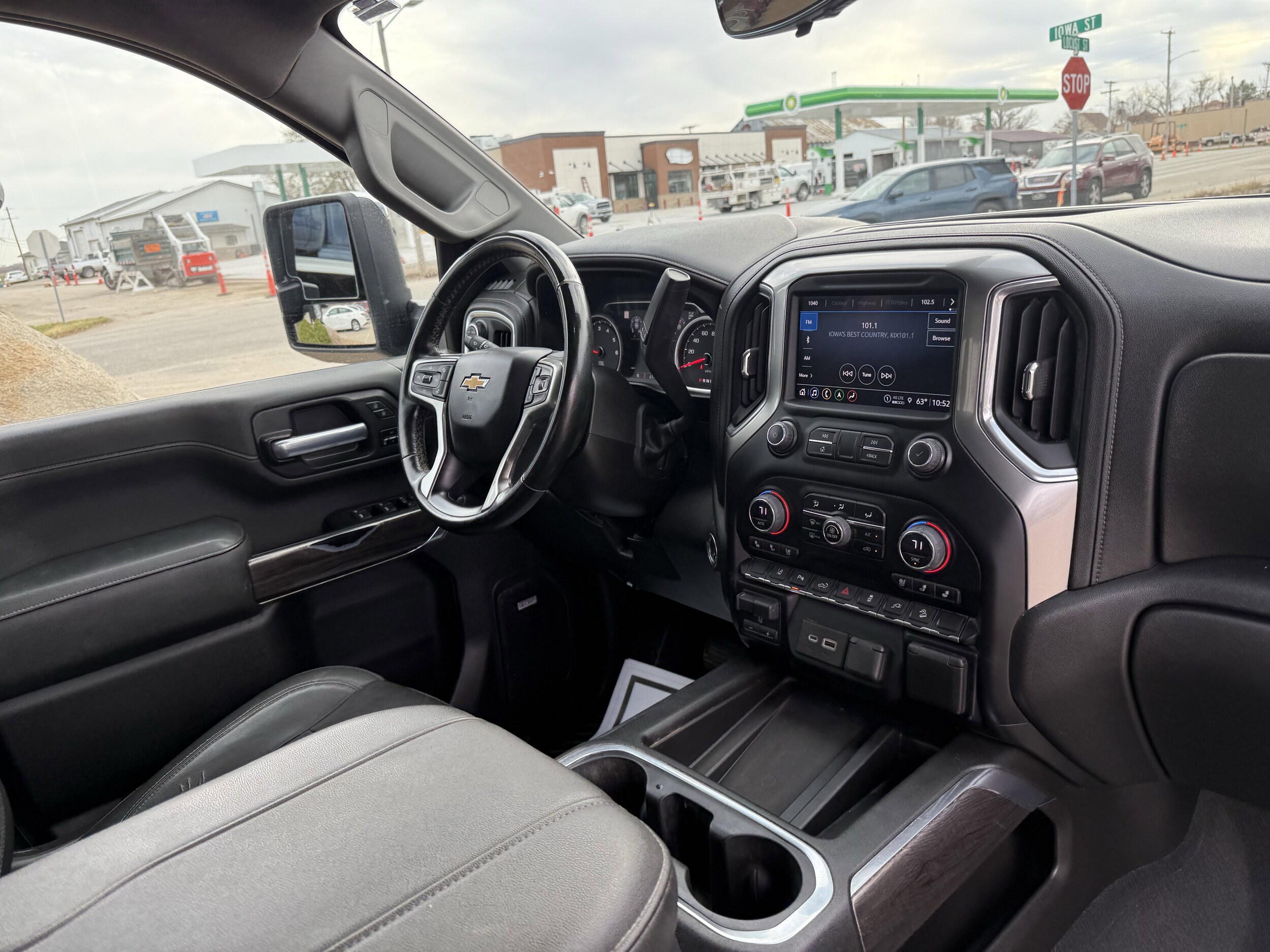 2023 Chevrolet Silverado 3500HD LTZ - Photo 28