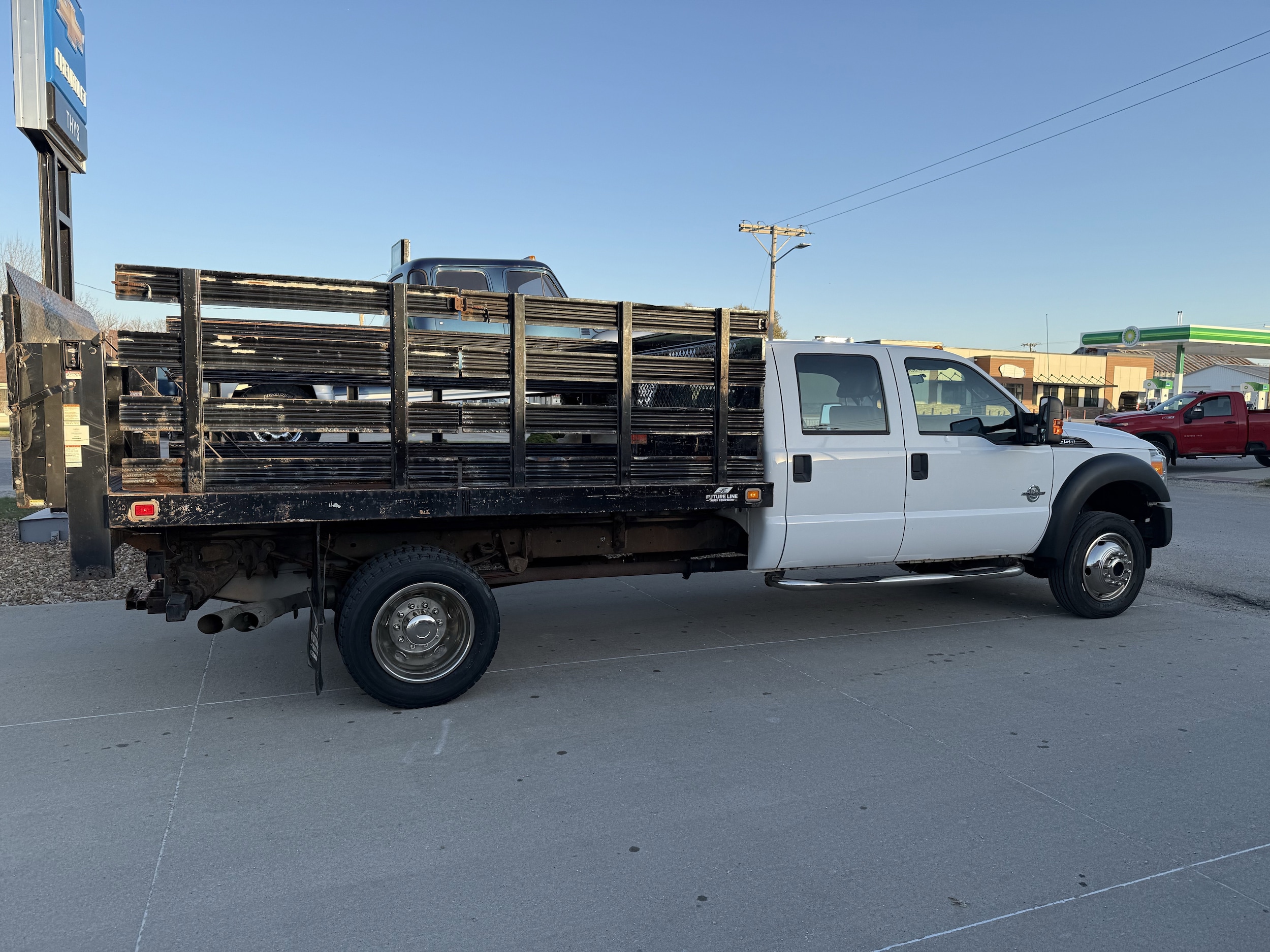 2013 Ford F-450 Super Duty Chassis Cab XL - Photo 8