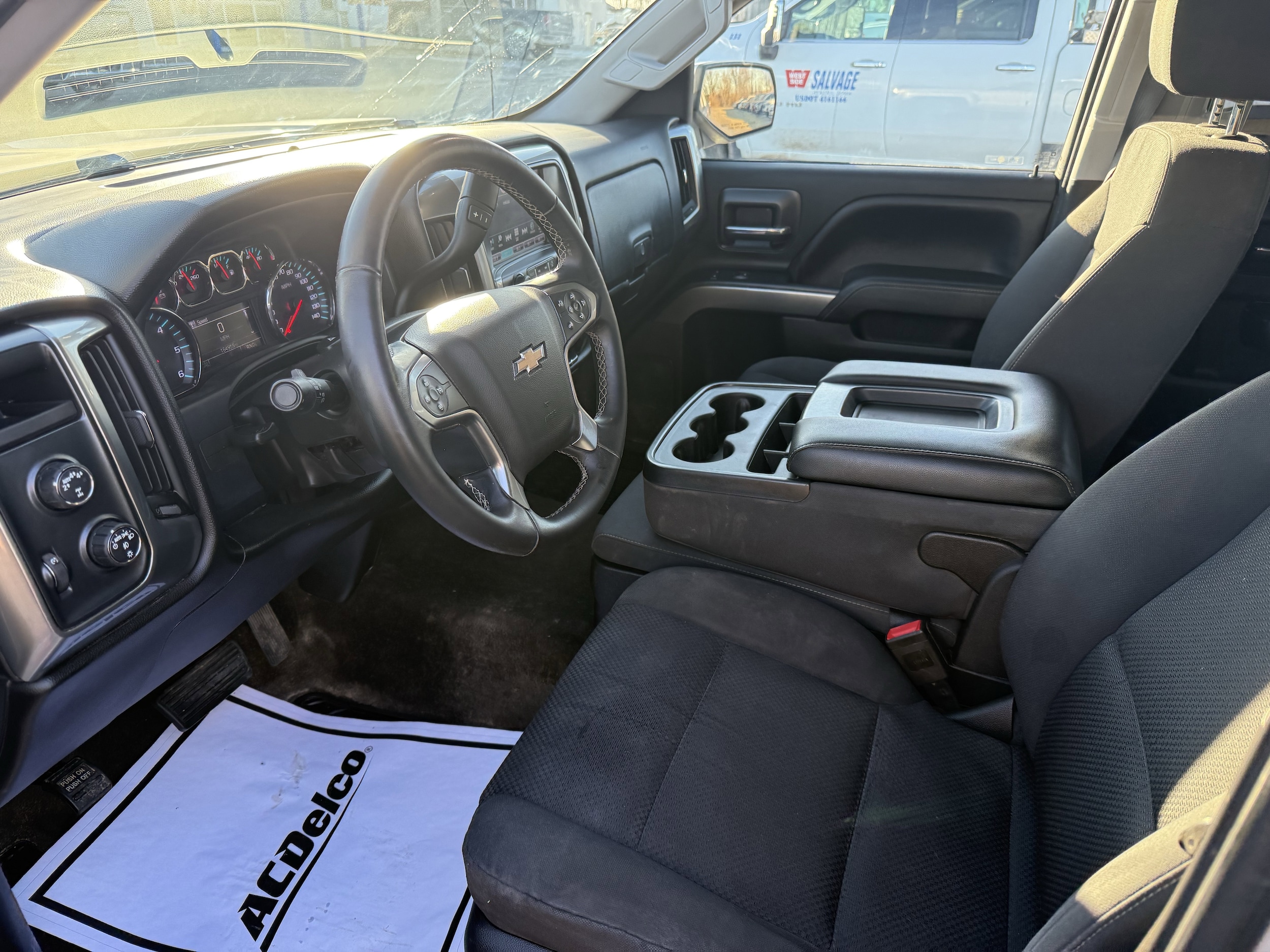 2018 Chevrolet Silverado 1500 LT - Photo 10