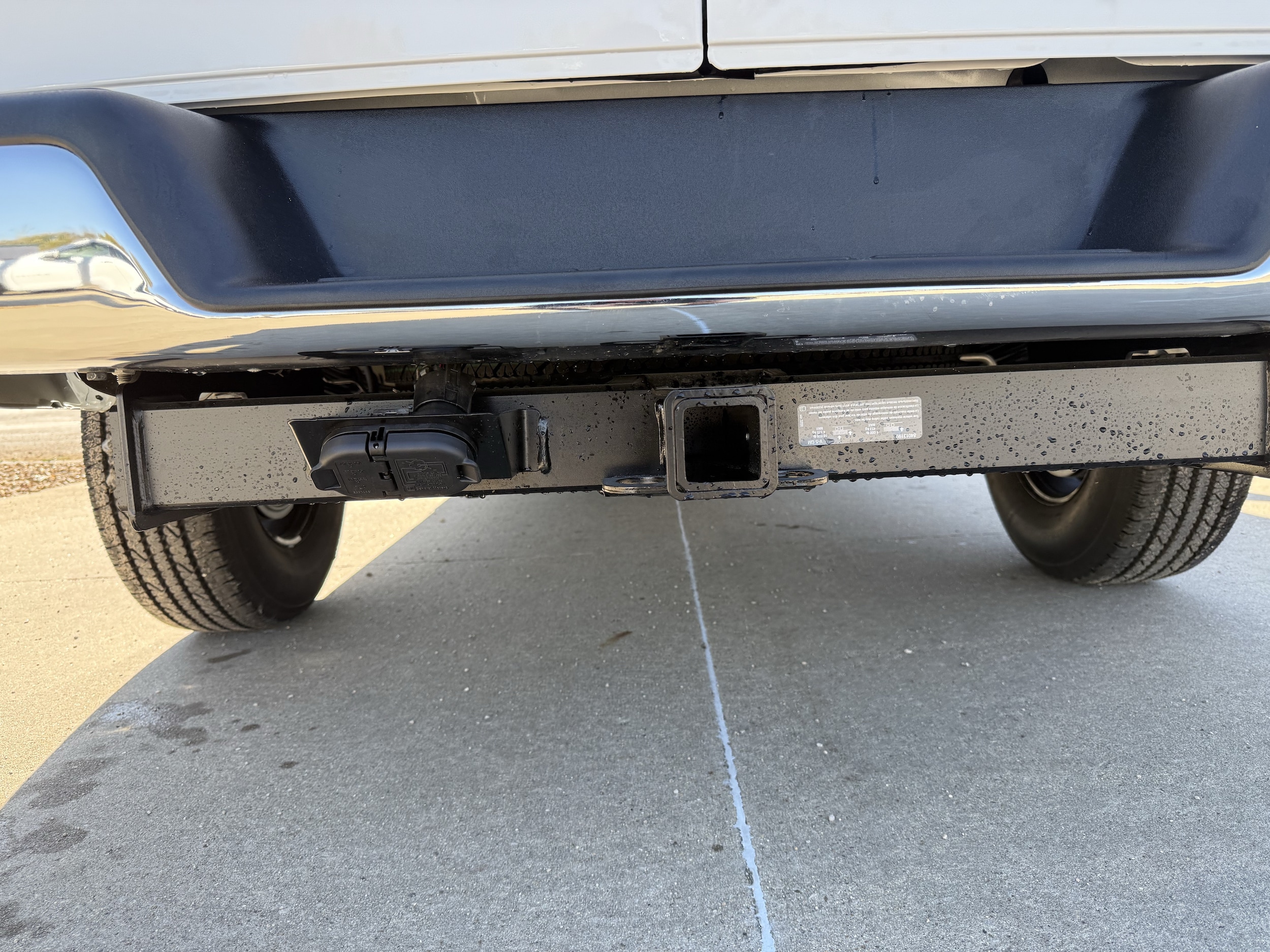 2025 Chevrolet Express Cargo Work Van - Photo 11