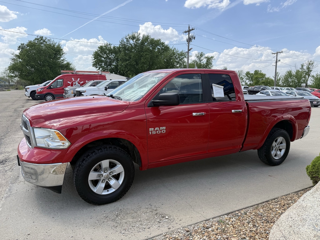 Used 2016 Ram 1500 SLT 4WD Quad Cab 140.5 SLT