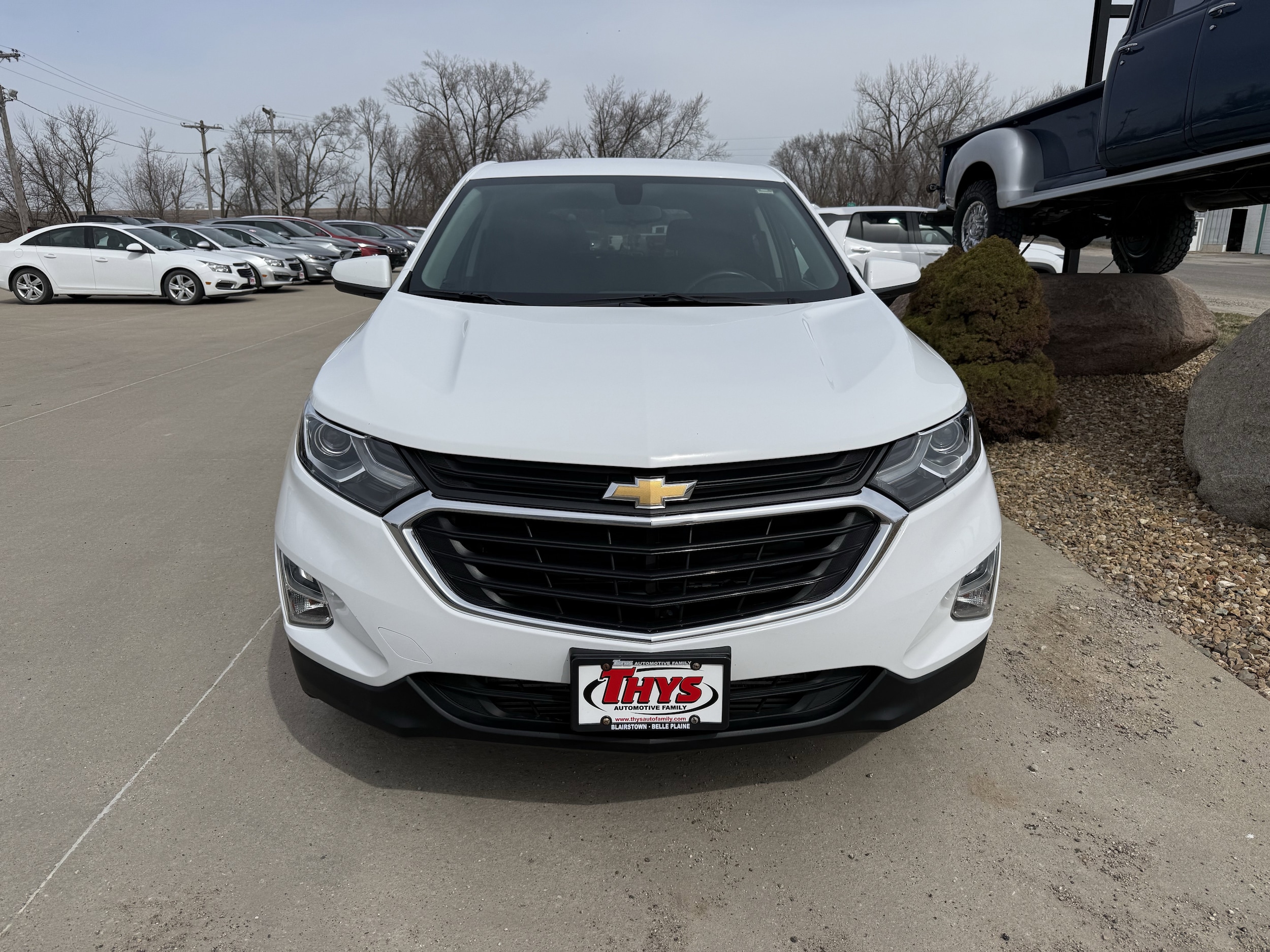 Used 2018 Chevrolet Equinox LT with VIN 3GNAXJEV4JS564407 for sale in Vinton, IA