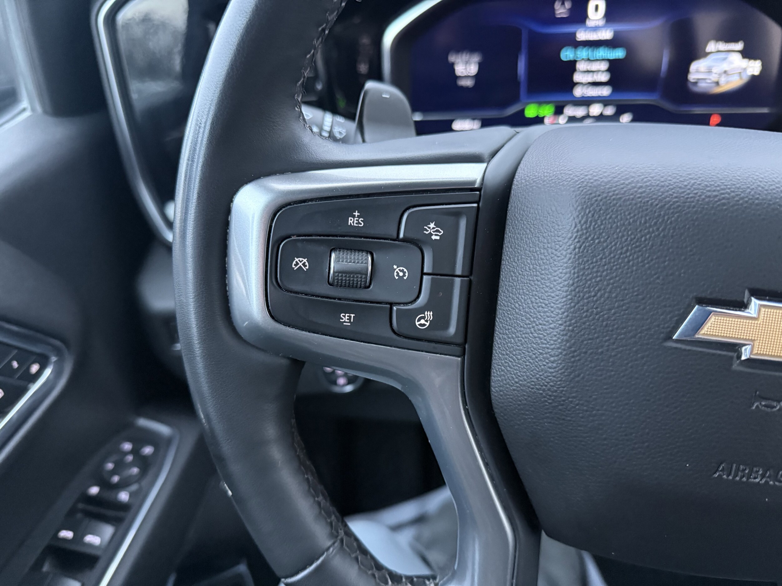 2024 Chevrolet Silverado 1500 LTZ - Photo 16