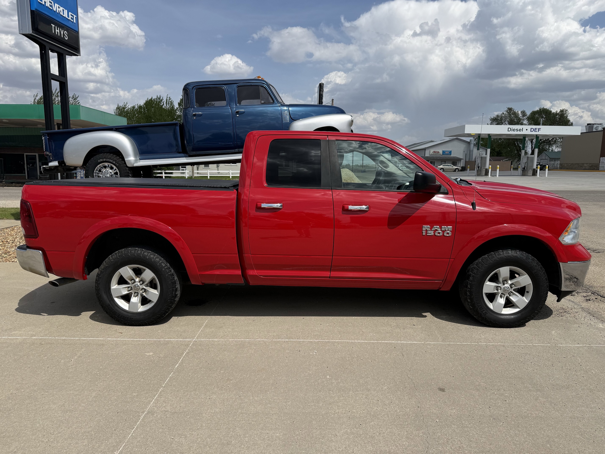 2016 RAM Ram 1500 Pickup SLT - Photo 8