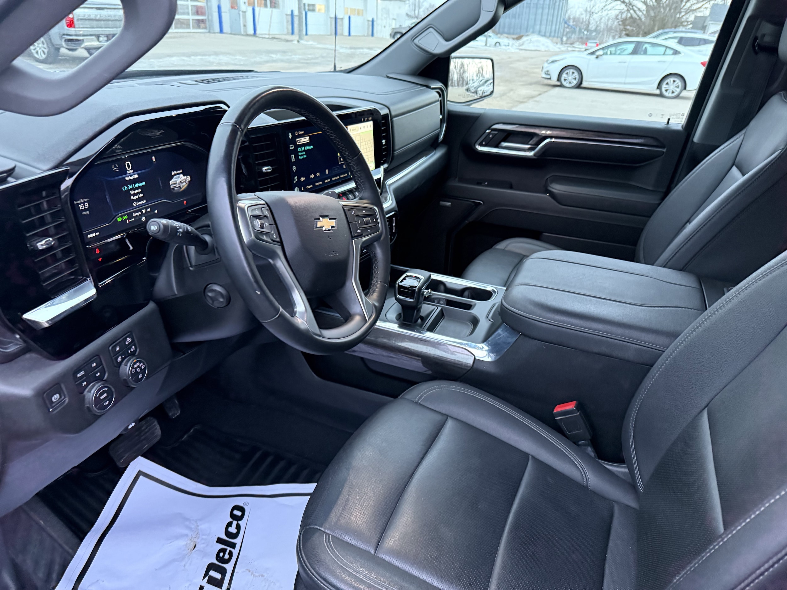 2024 Chevrolet Silverado 1500 LTZ - Photo 12