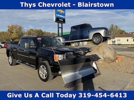 2014 GMC Sierra 2500HD Denali 4WD Crew Cab 153.7 Denali