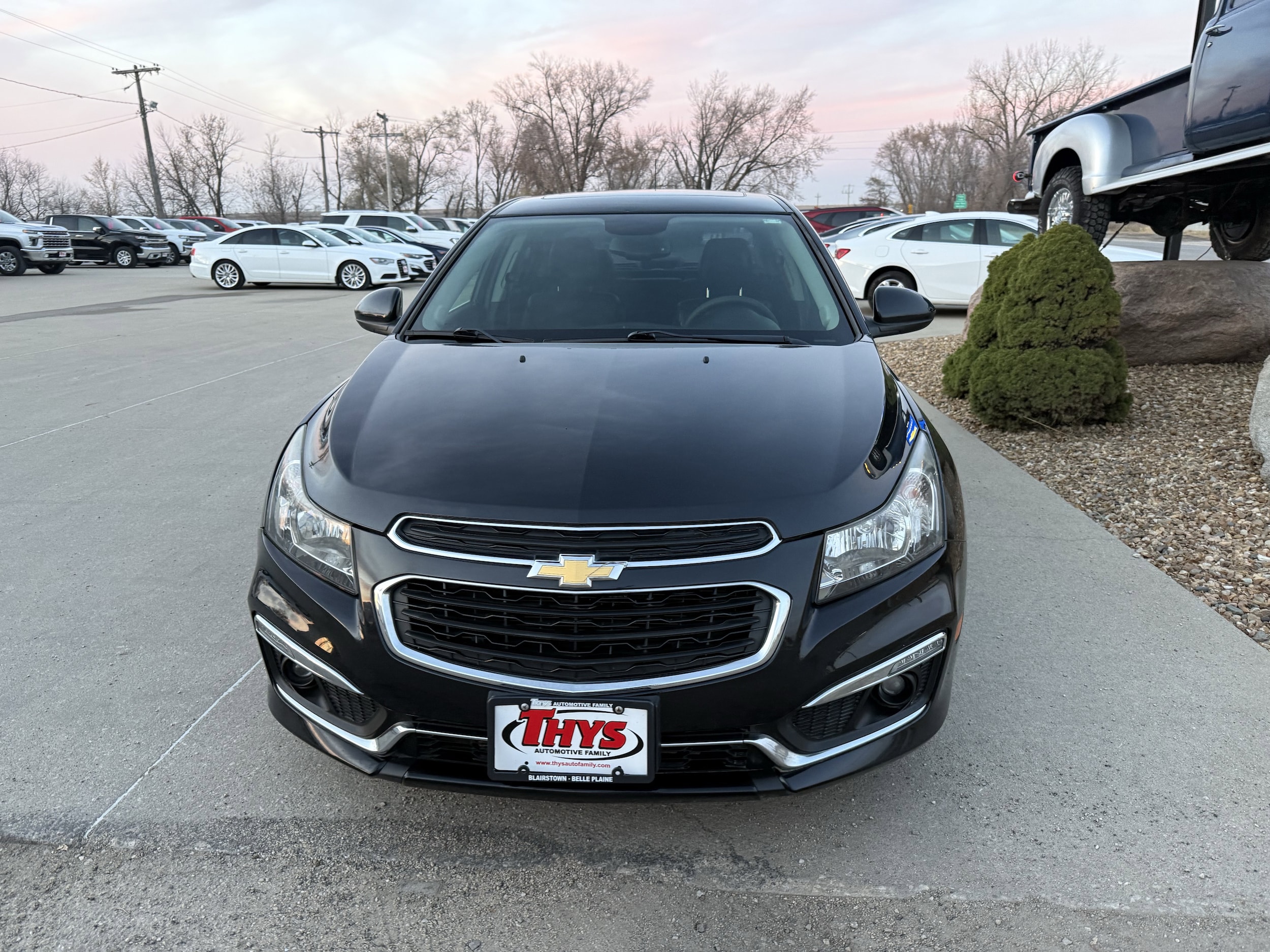 Used 2016 Chevrolet Cruze Limited 2LT with VIN 1G1PF5SB3G7212667 for sale in Vinton, IA