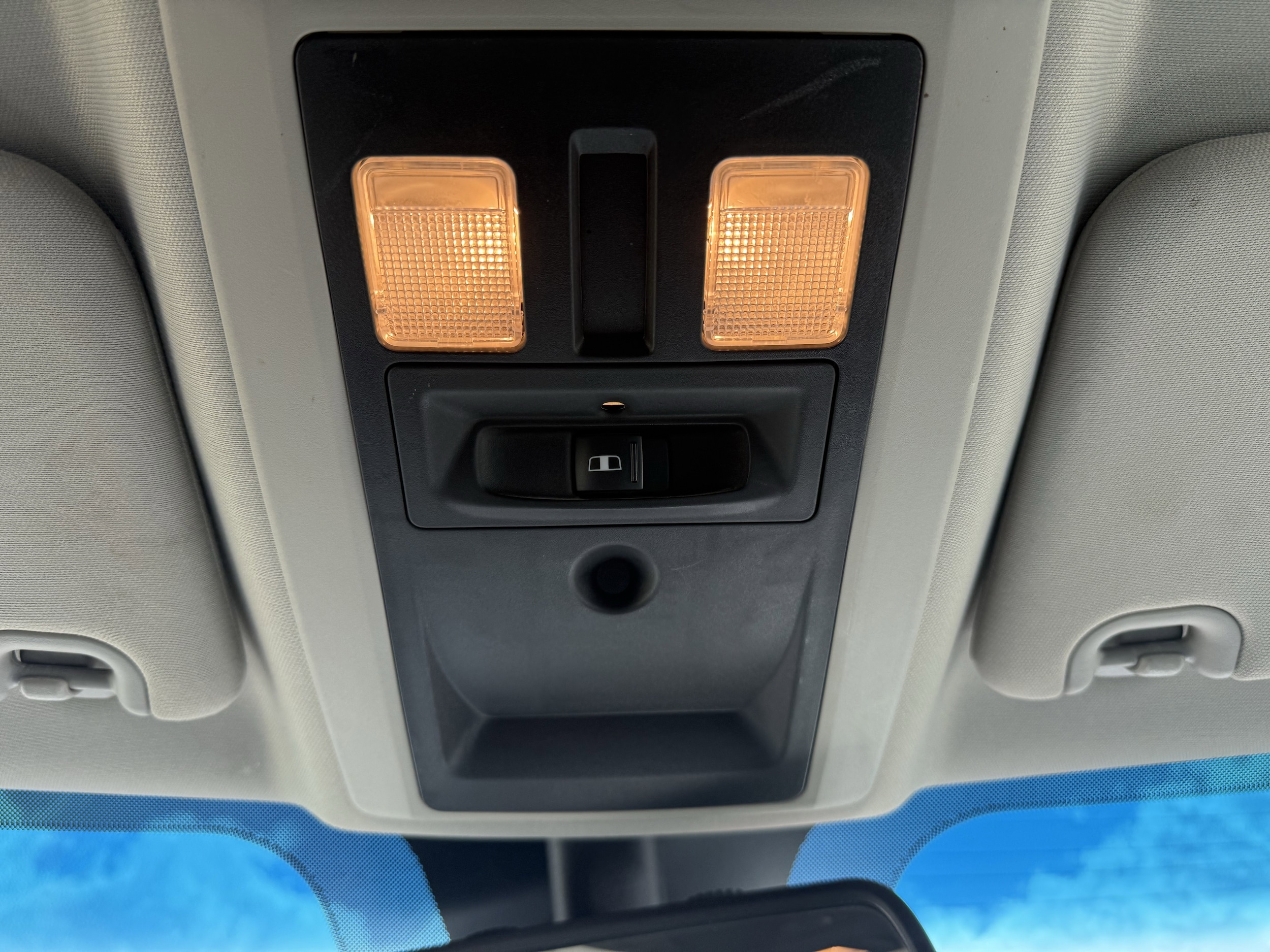 2016 RAM Ram 1500 Pickup SLT - Photo 18