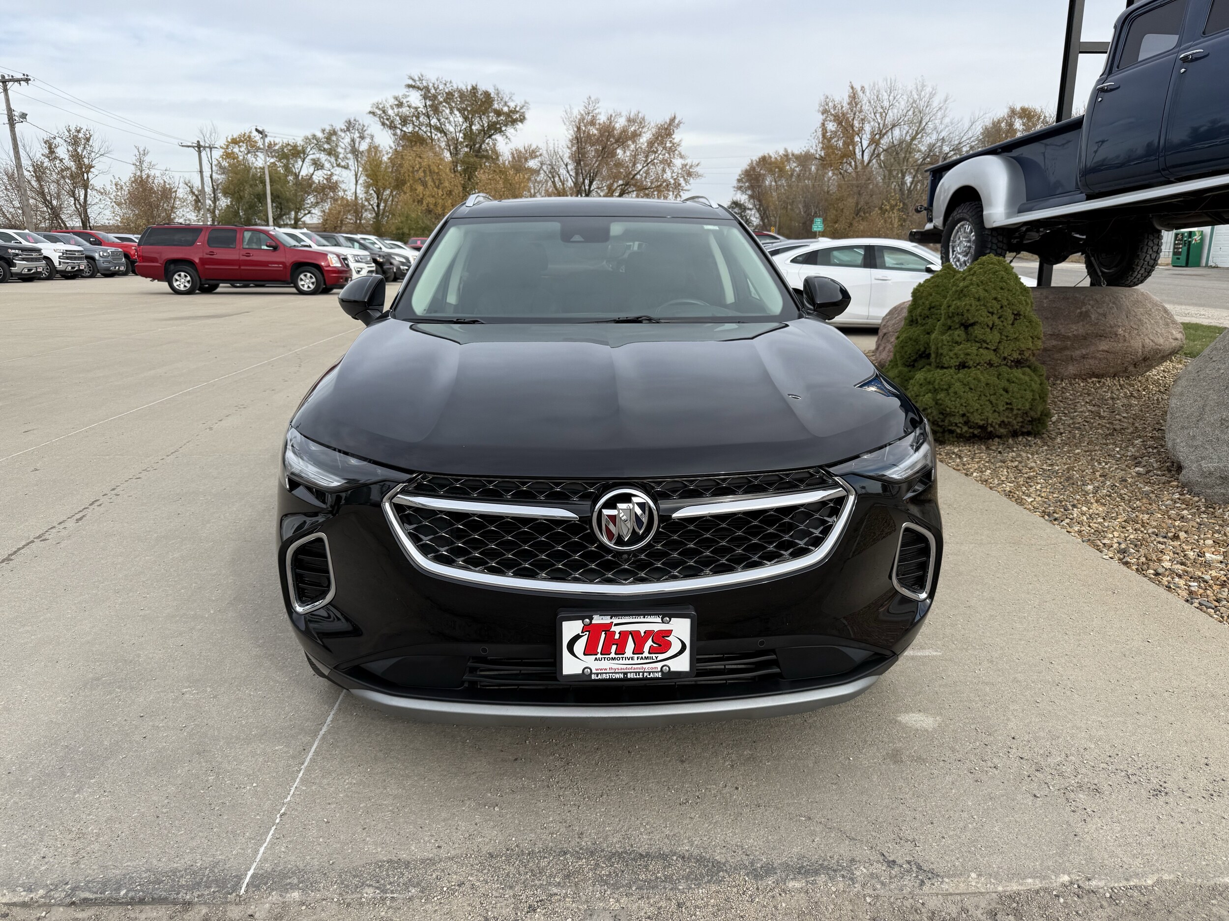 2023 Buick Envision Avenir photo 2