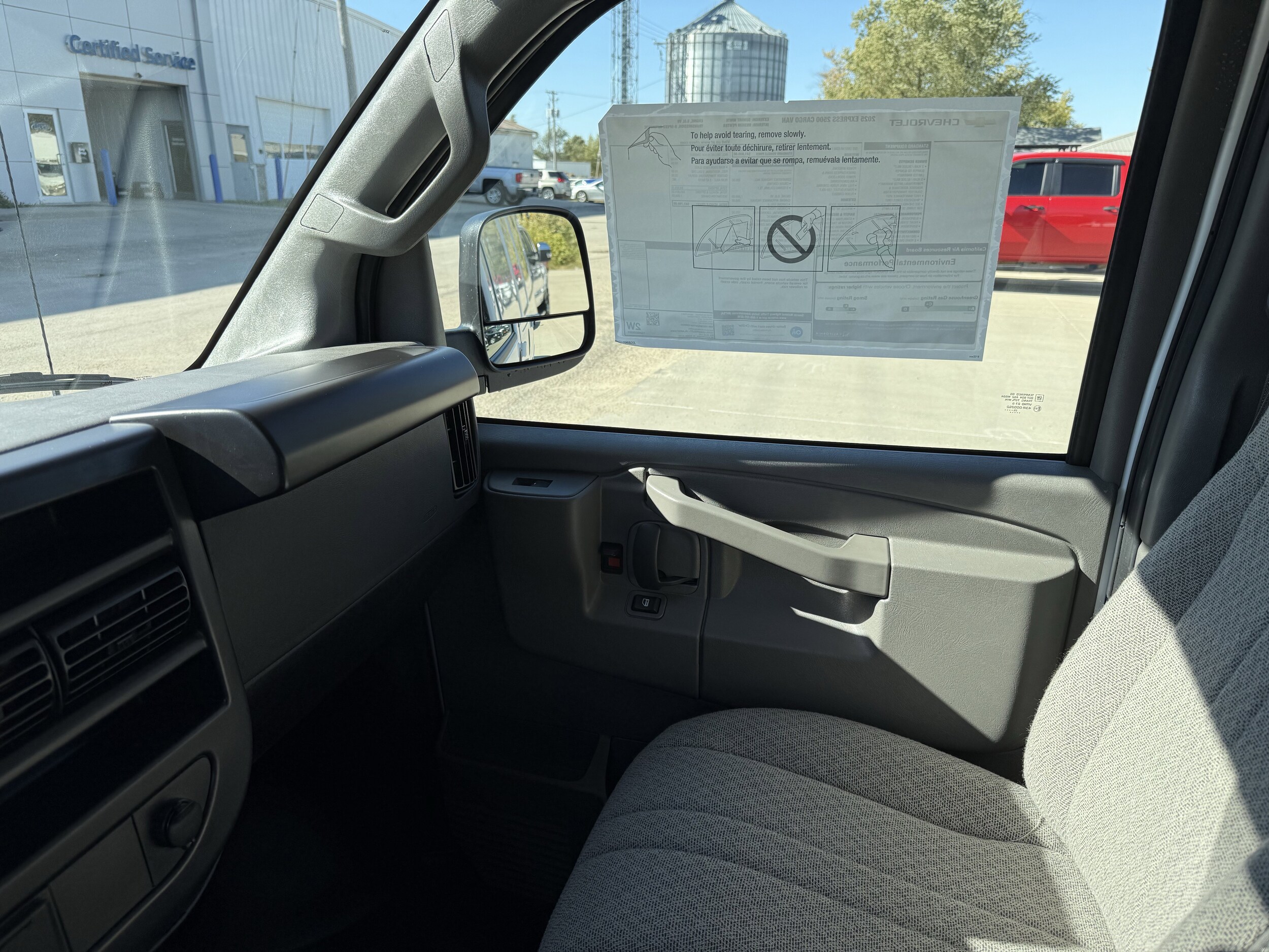 2025 Chevrolet Express Cargo Work Van - Photo 22