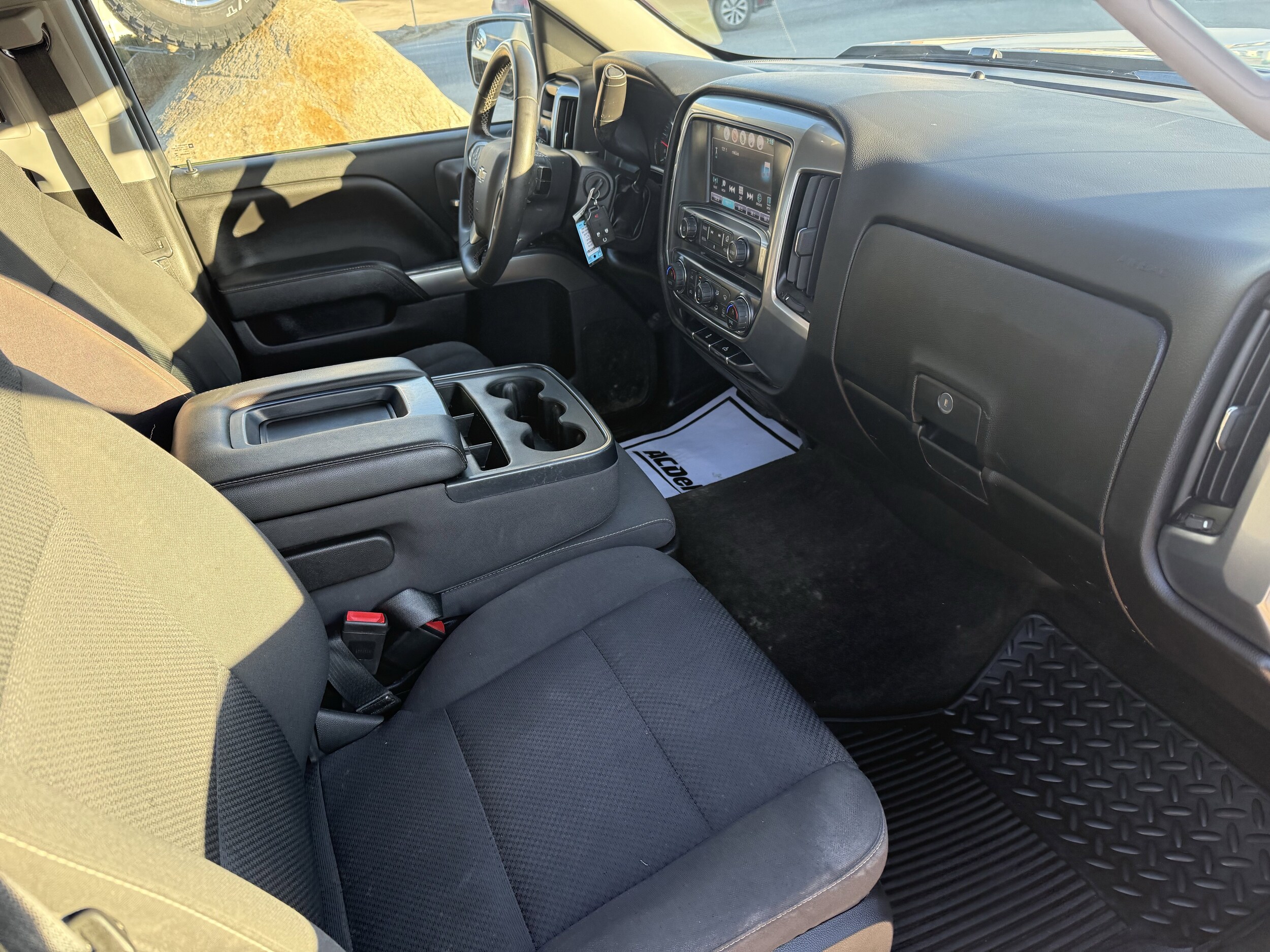 2018 Chevrolet Silverado 1500 LT - Photo 22