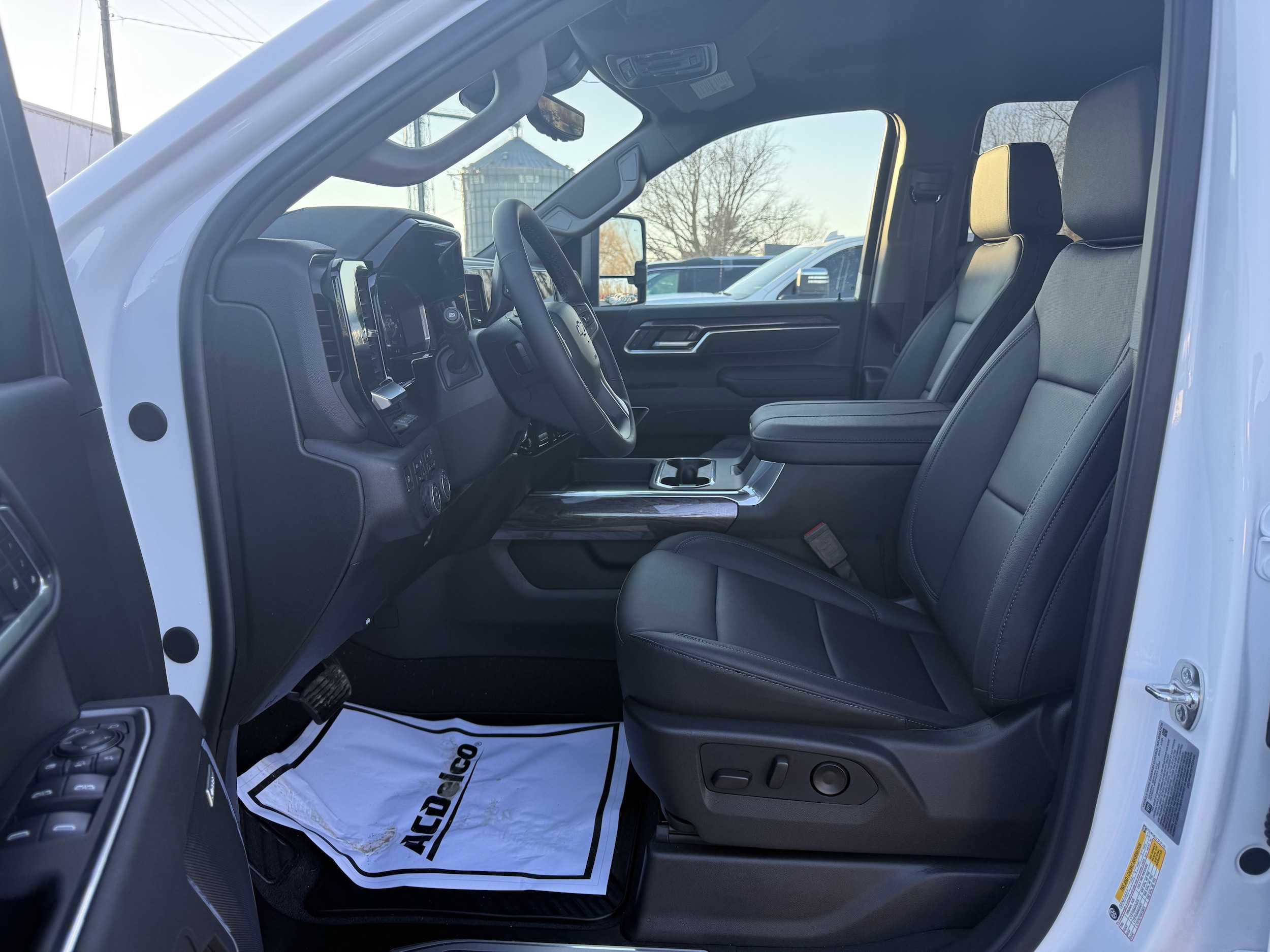 2026 Chevrolet Silverado 3500 HD LTZ - Photo 8