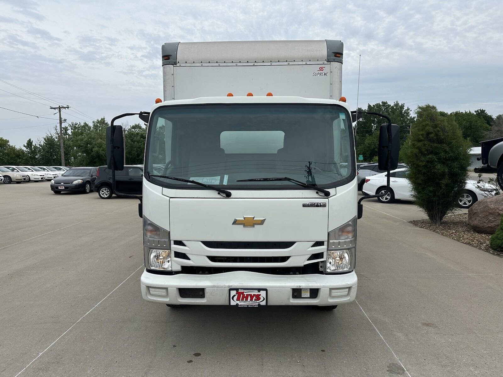 2017 Chevrolet Silverado 4500HD photo 2