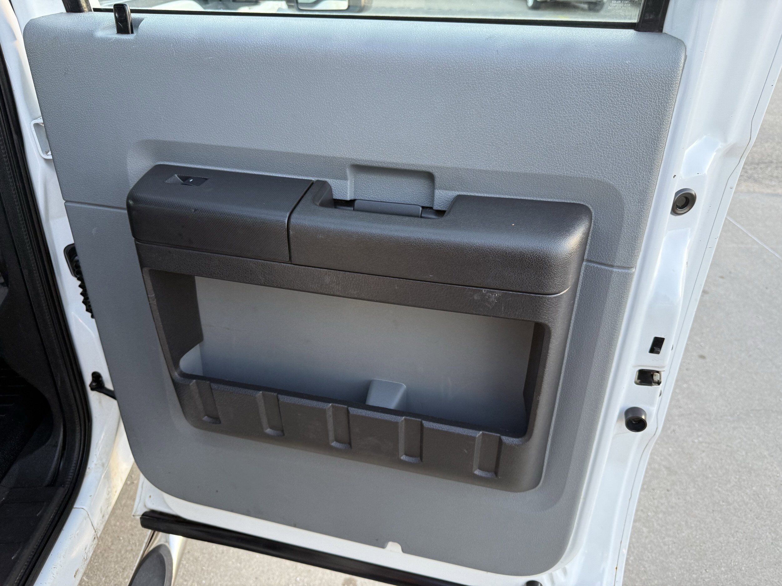 2013 Ford F-450 Super Duty Chassis Cab XL - Photo 25