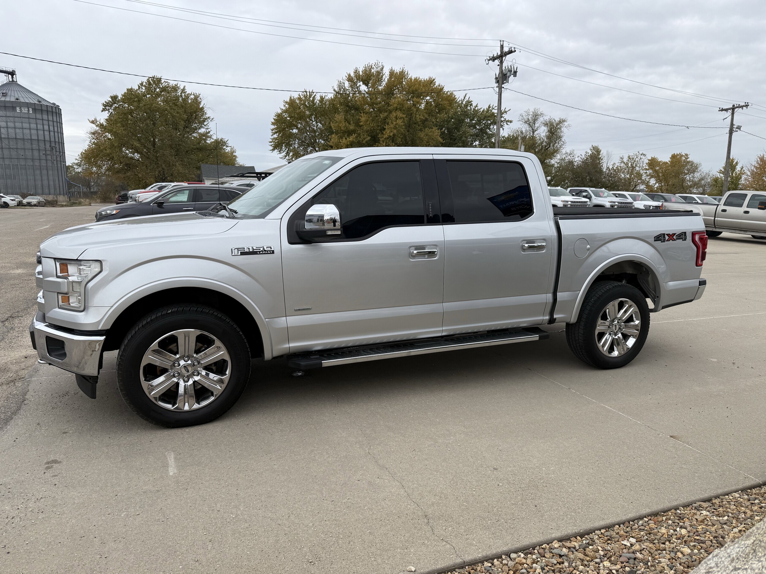 2017 Ford F-150 Lariat photo 4