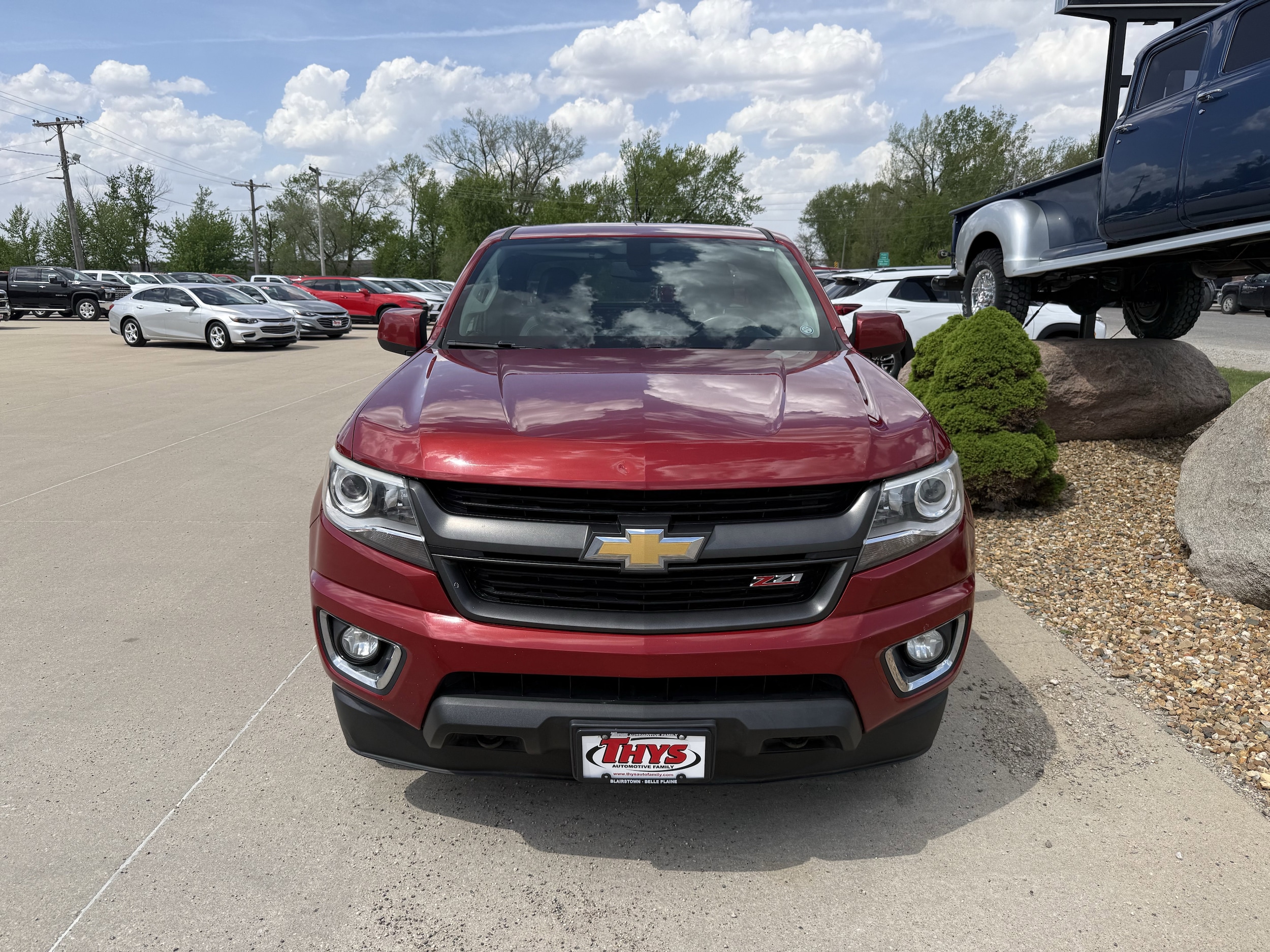 Used 2015 Chevrolet Colorado Z71 with VIN 1GCHTCE37F1214615 for sale in Vinton, IA