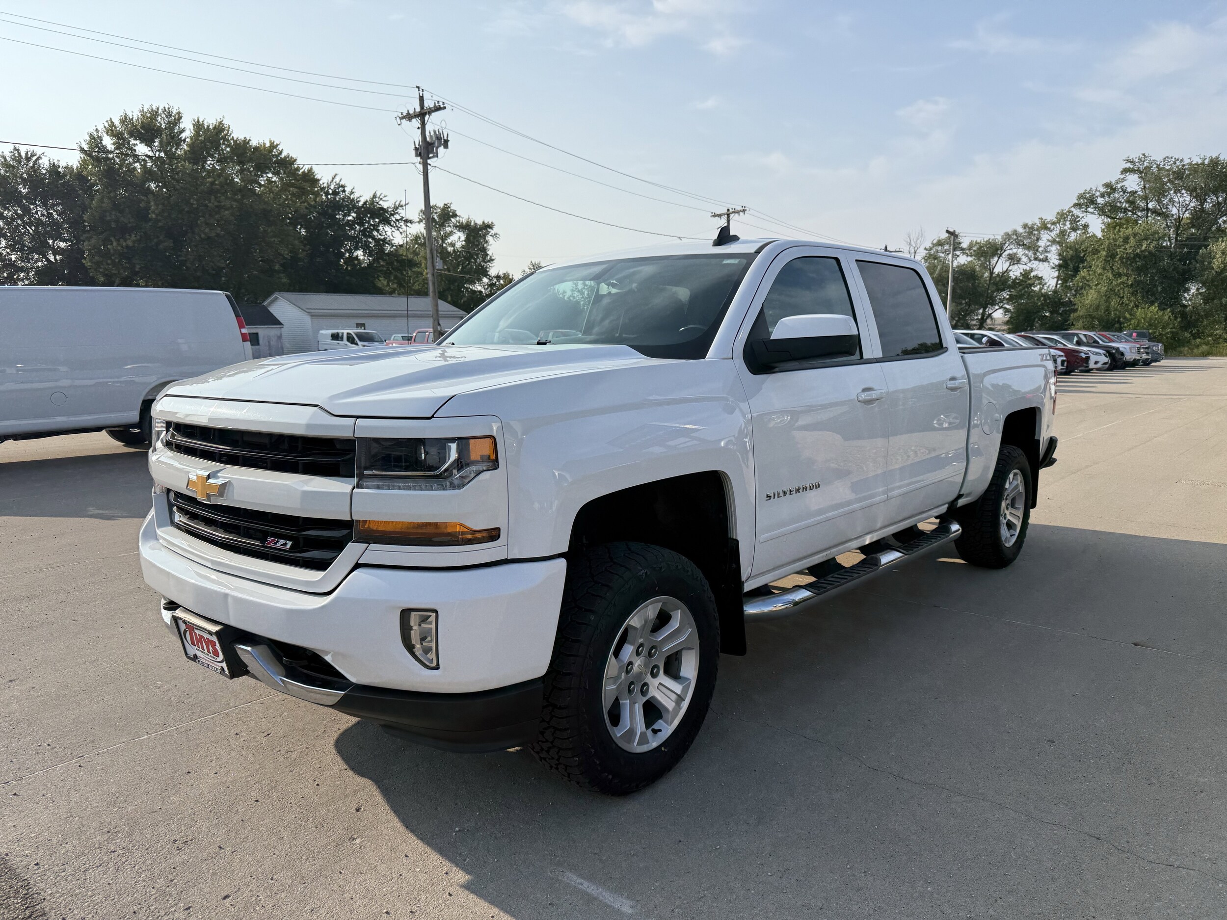 2018 Chevrolet Silverado 1500 photo 3