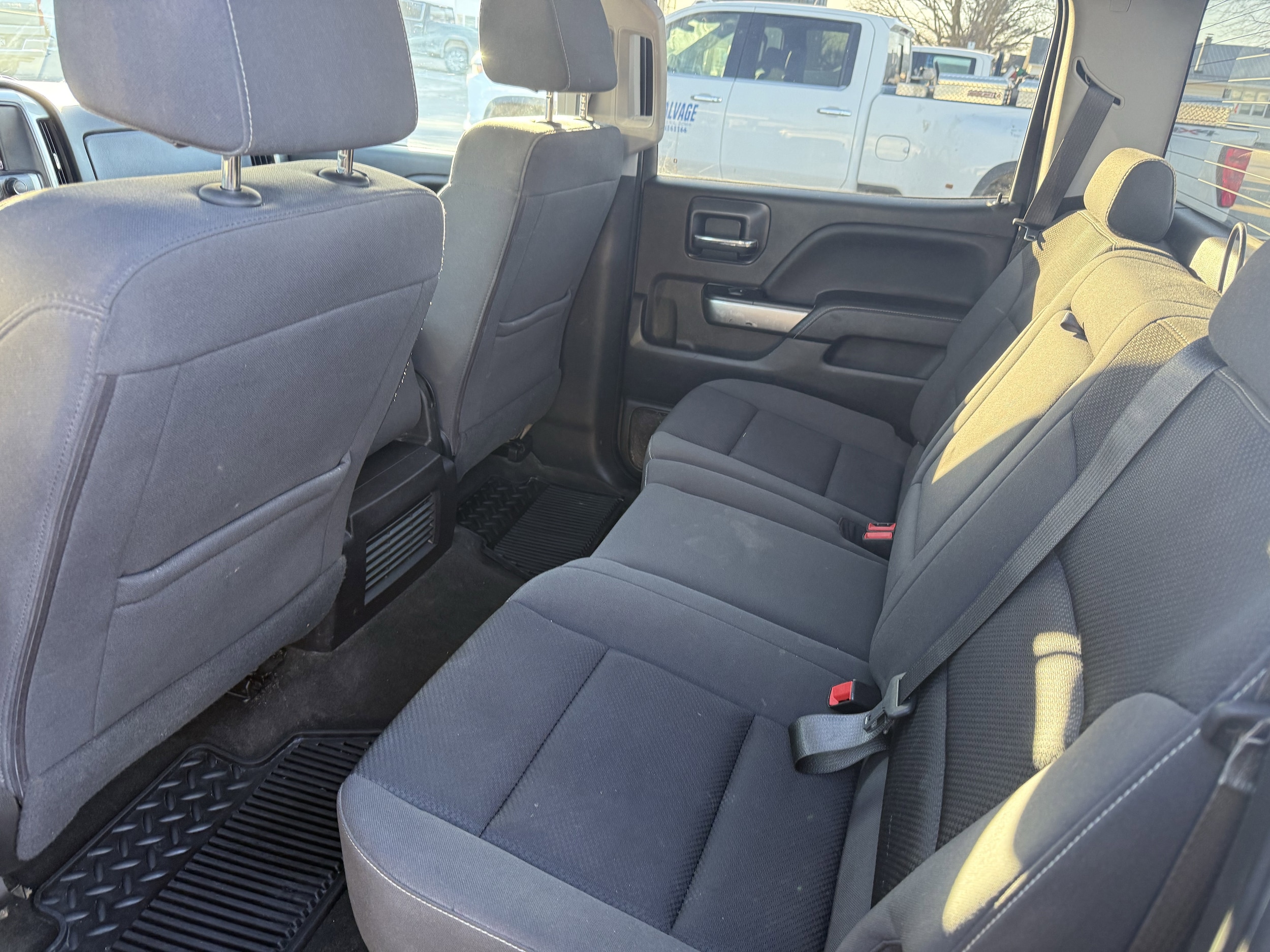 2018 Chevrolet Silverado 1500 LT - Photo 28
