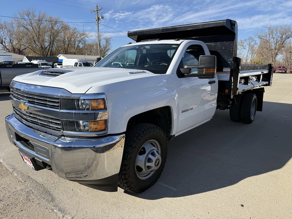 Used 2018 Chevrolet Silverado 3500HD Work Truck 4WD Reg Cab 162 WB, 83.58 CA WT
