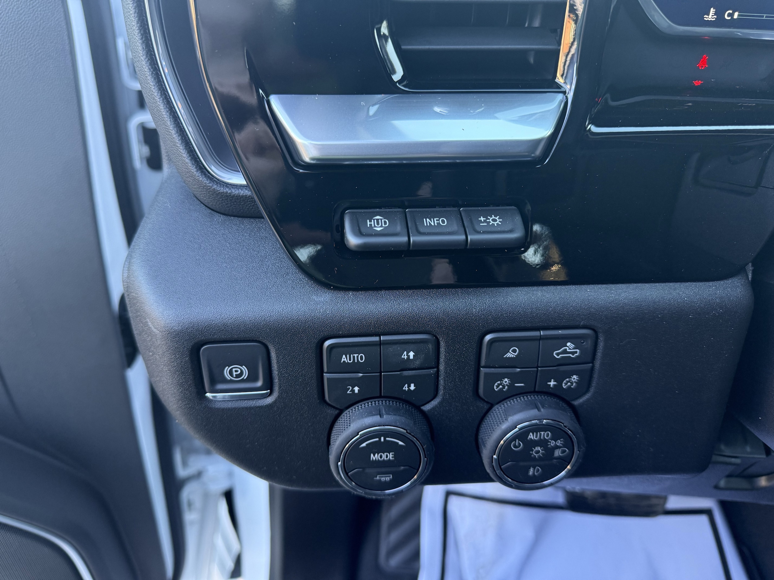 2026 Chevrolet Silverado 3500 HD LTZ - Photo 12
