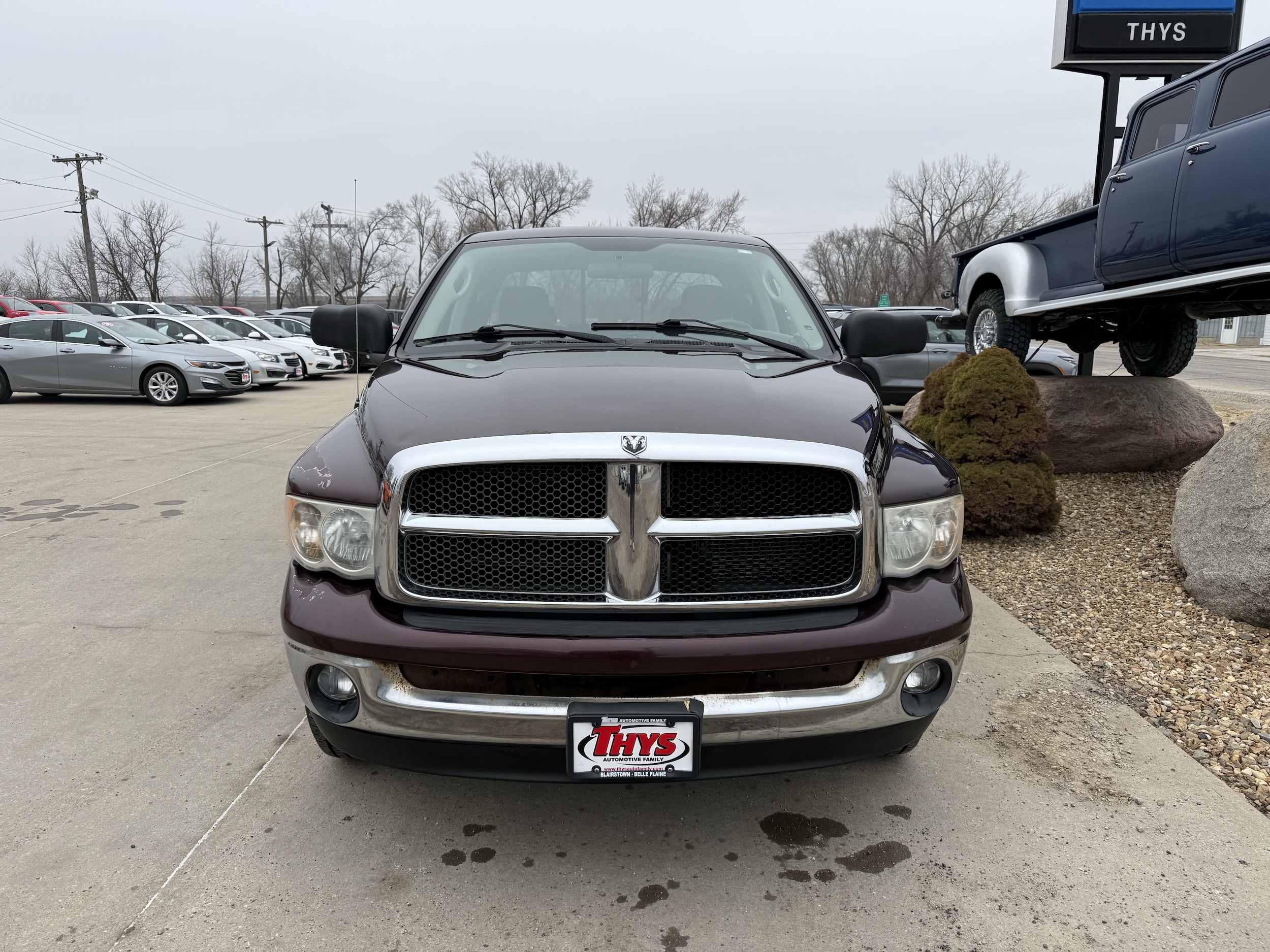 Used 2004 Dodge Ram 1500 Pickup SLT with VIN 1D7HU18D74S779952 for sale in Vinton, IA