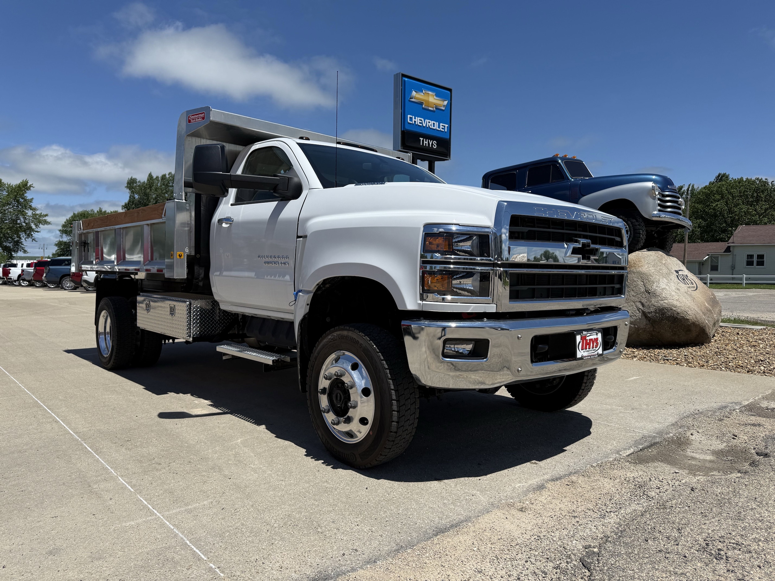 2024 Chevrolet Silverado 6500 HD Work Truck