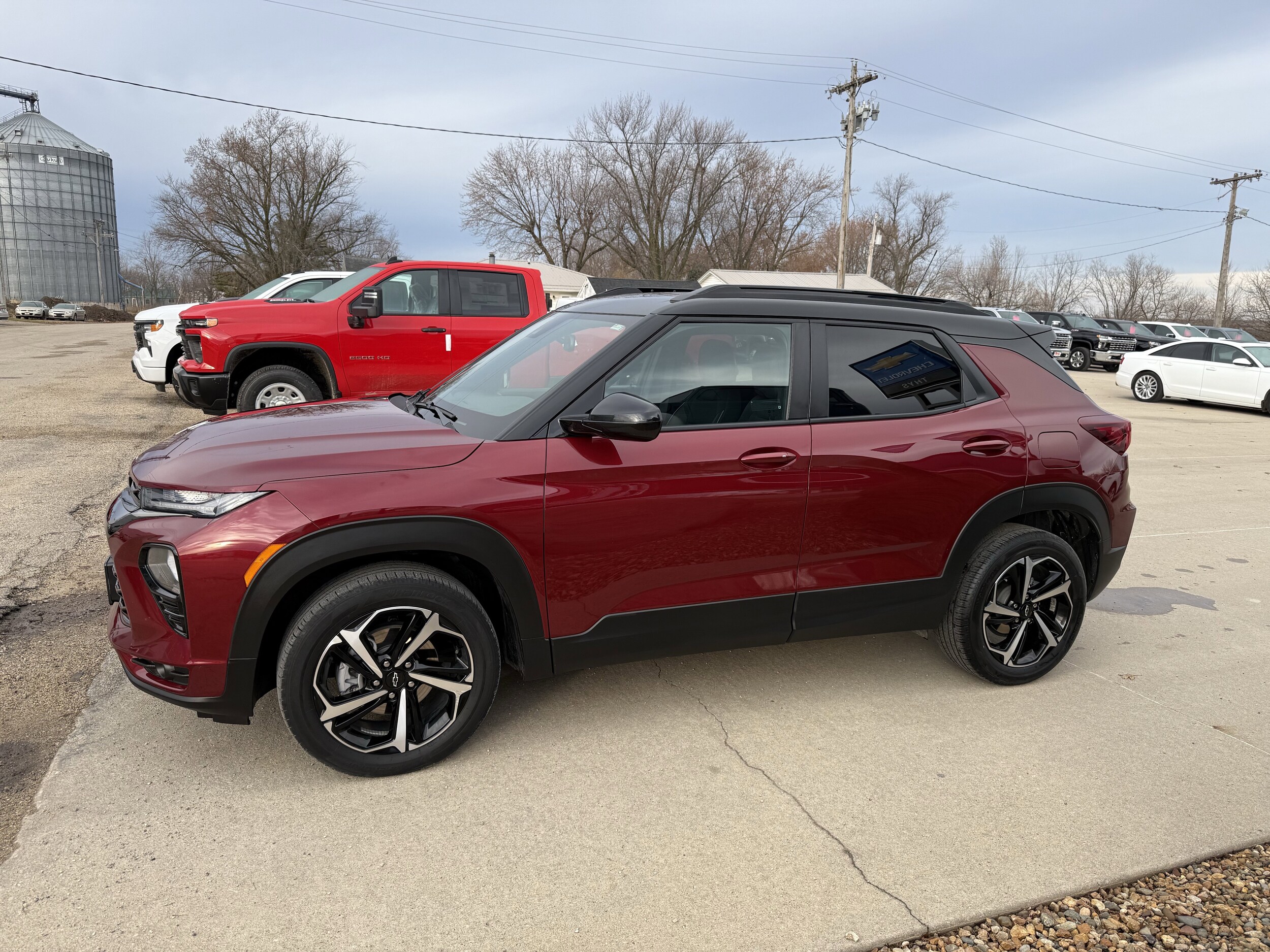 2023 Chevrolet Trailblazer RS photo 2